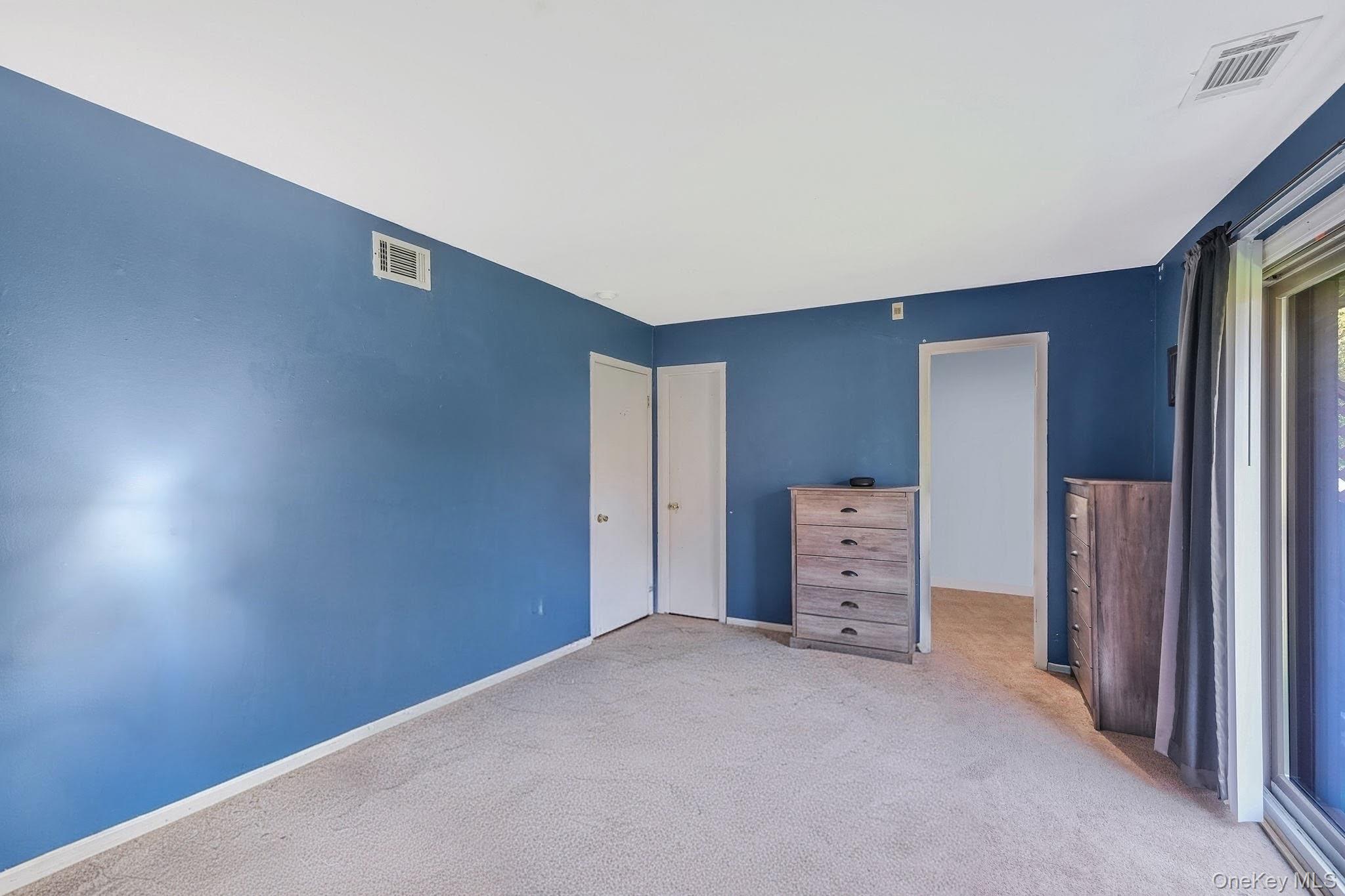 #11 photo, 6 Bailey, Middle Island , NY 11953