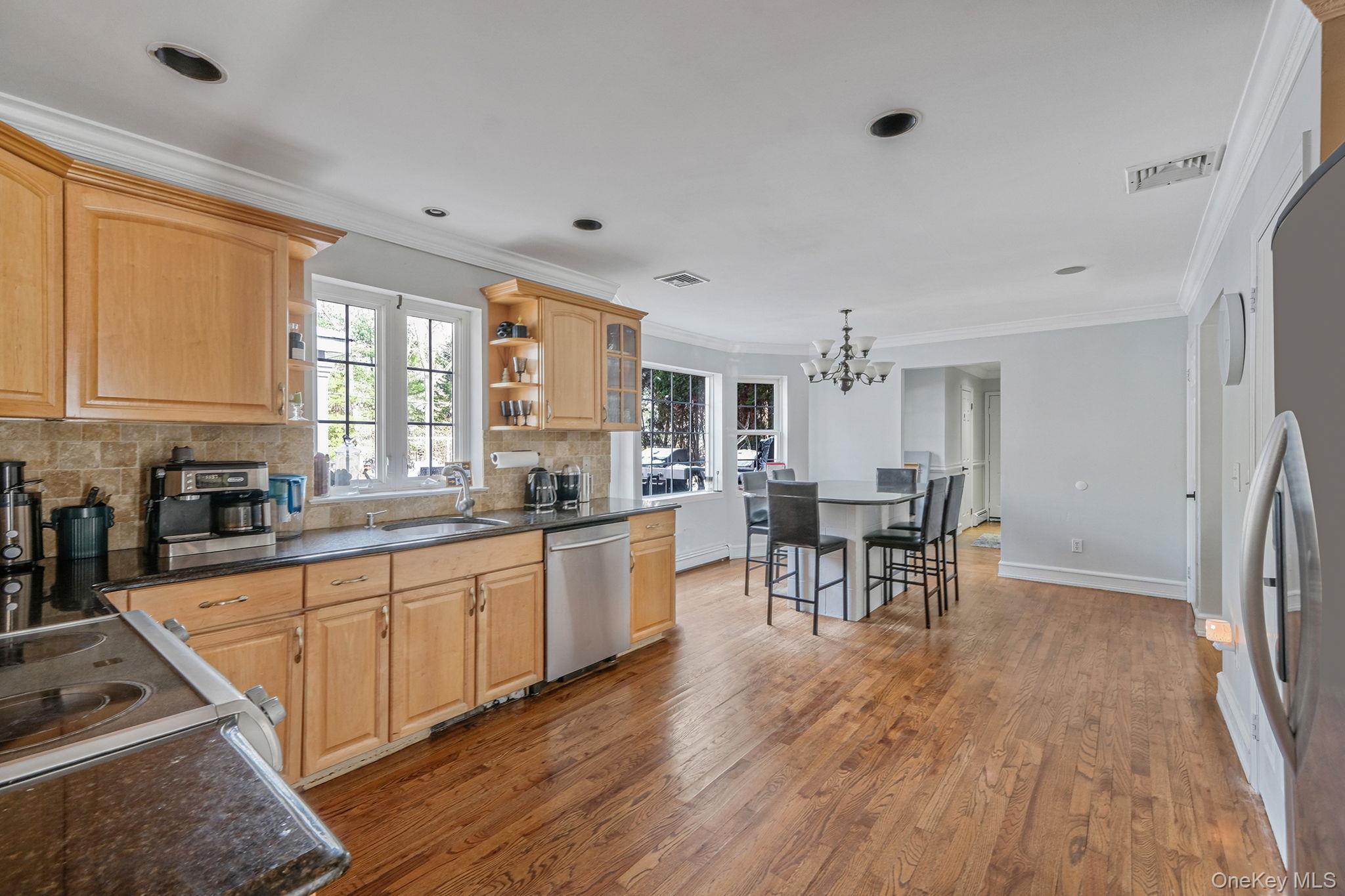 #13 photo, 180 Miller Place Road, Miller Place , NY 11764