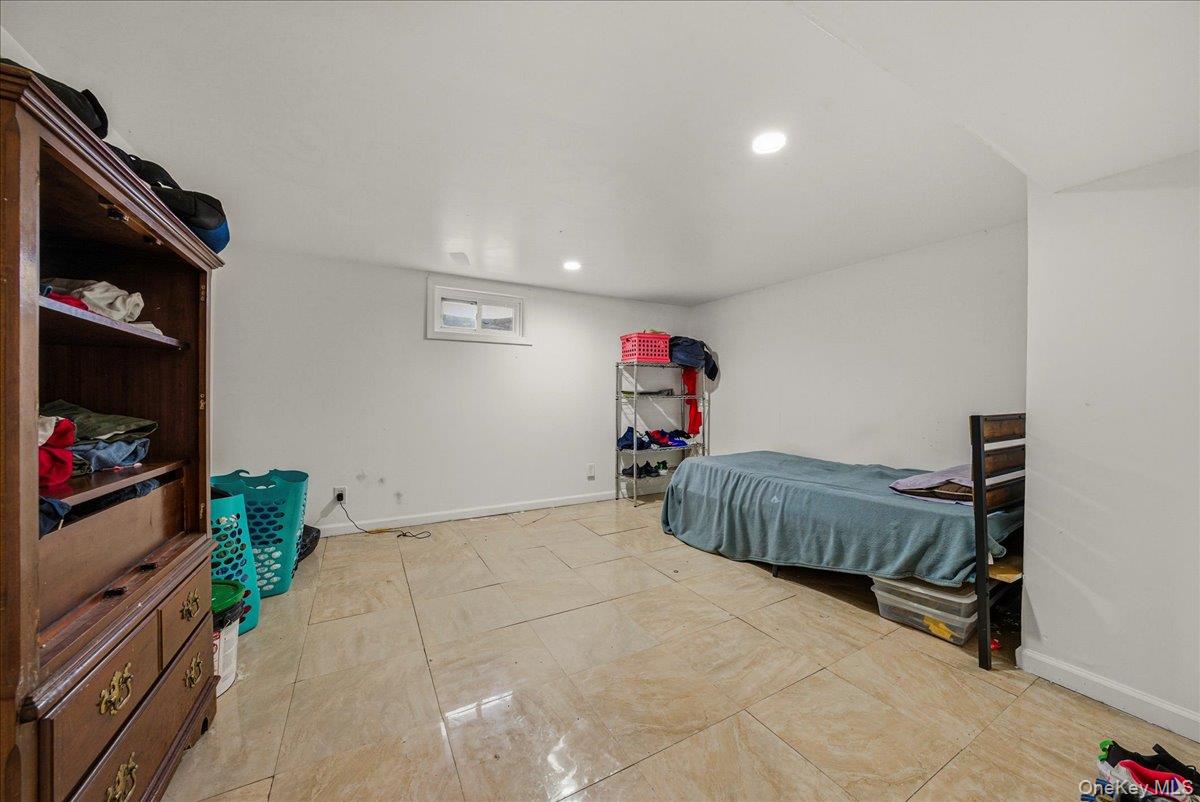 #20 photo, 12866 238th Street, Rosedale , NY 11422