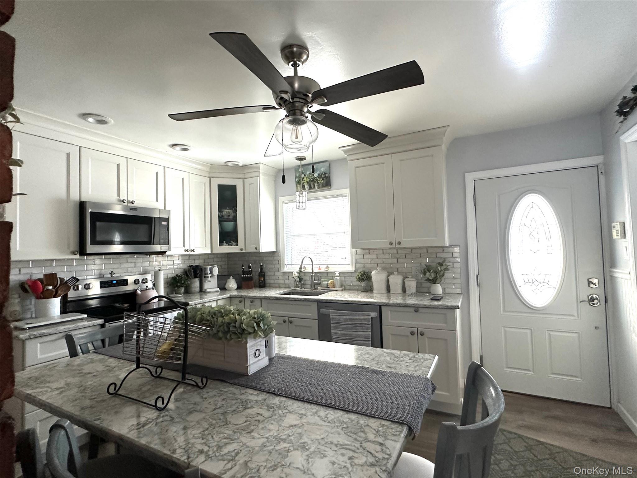 #4 photo, 166 Choir Lane, নাসাউ কাউন্টি Westbury , NY 11590