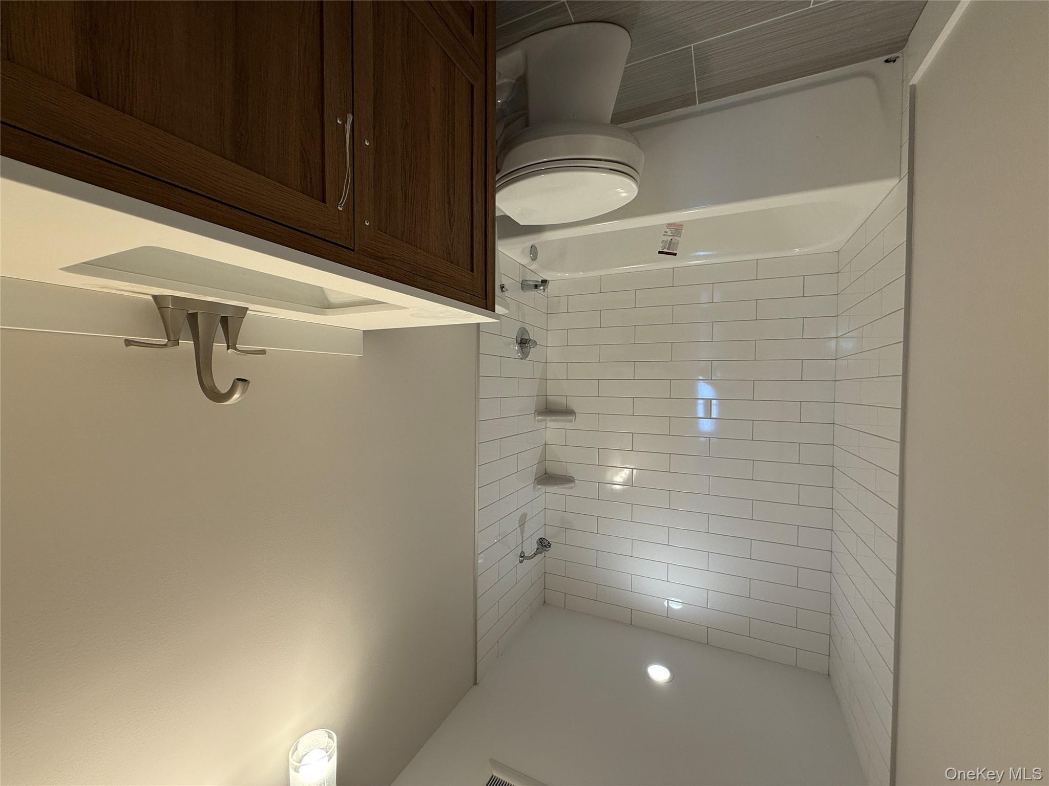 #15 photo, New Construction Rugby Drive, Саффолк ‖ Shirley , NY 11967