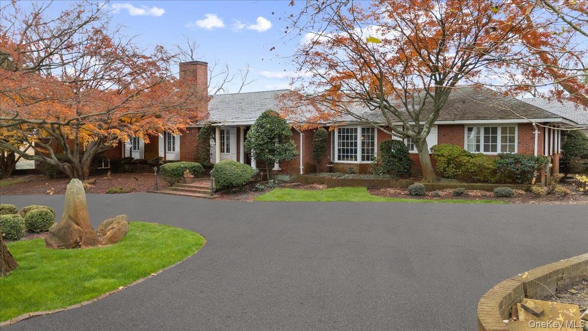 #3 photo, 246 Briarwood Crossing, नासाउ काउंटी Lawrence , NY 11559