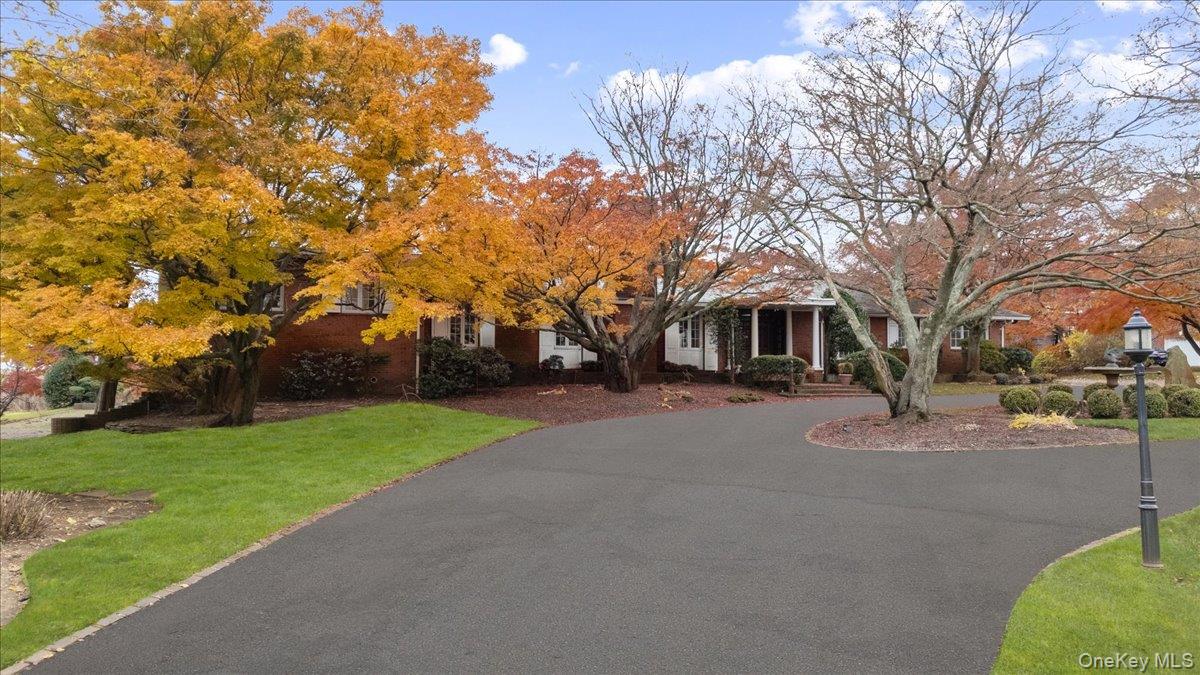 #5 photo, 246 Briarwood Crossing, नासाउ काउंटी Lawrence , NY 11559