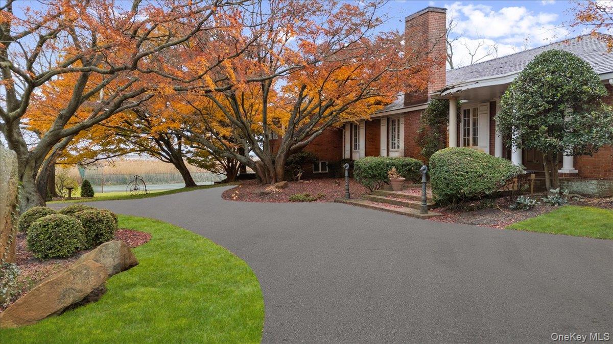 #7 photo, 246 Briarwood Crossing, नासाउ काउंटी Lawrence , NY 11559