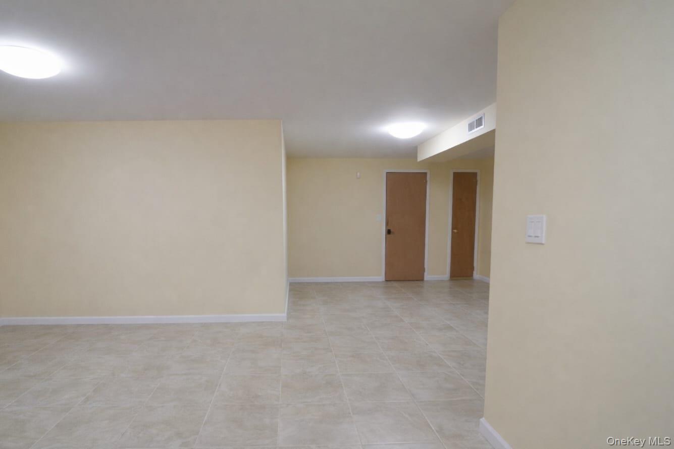 #18 photo, 2860 Nicole Court, Нассау ‖ Oceanside , NY 11572