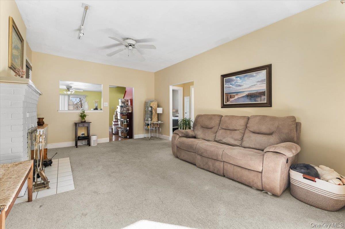 #4 photo, 169 Sterling, Amityville , NY 11701