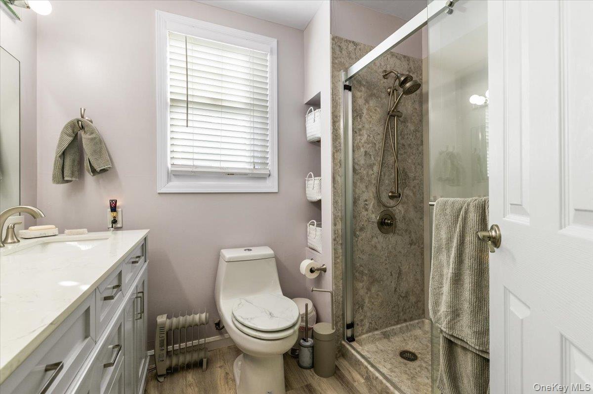 #9 photo, 169 Sterling, Amityville , NY 11701