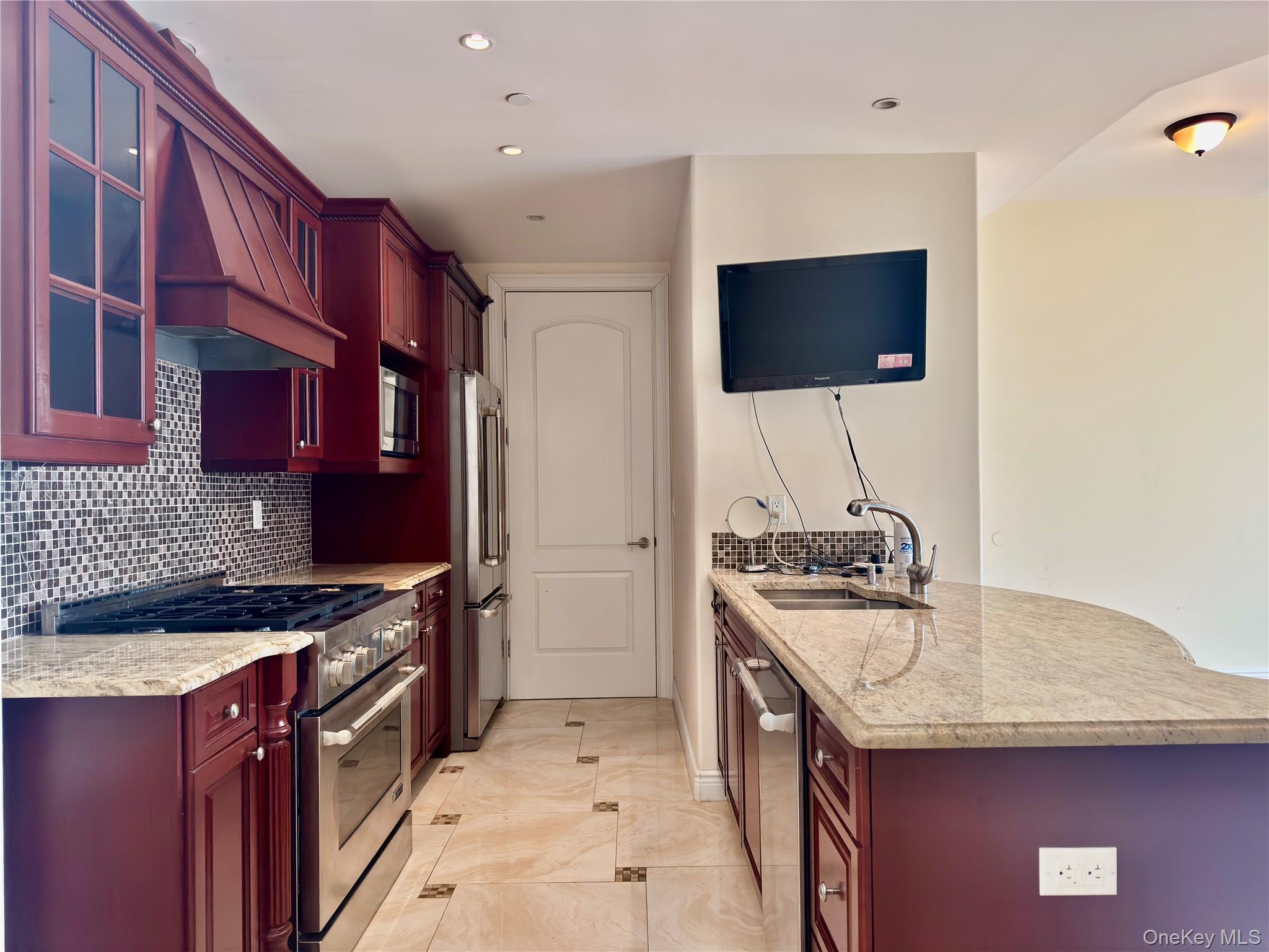 #3 photo, 6336 99th Street, קווינס Rego Park , NY 11374