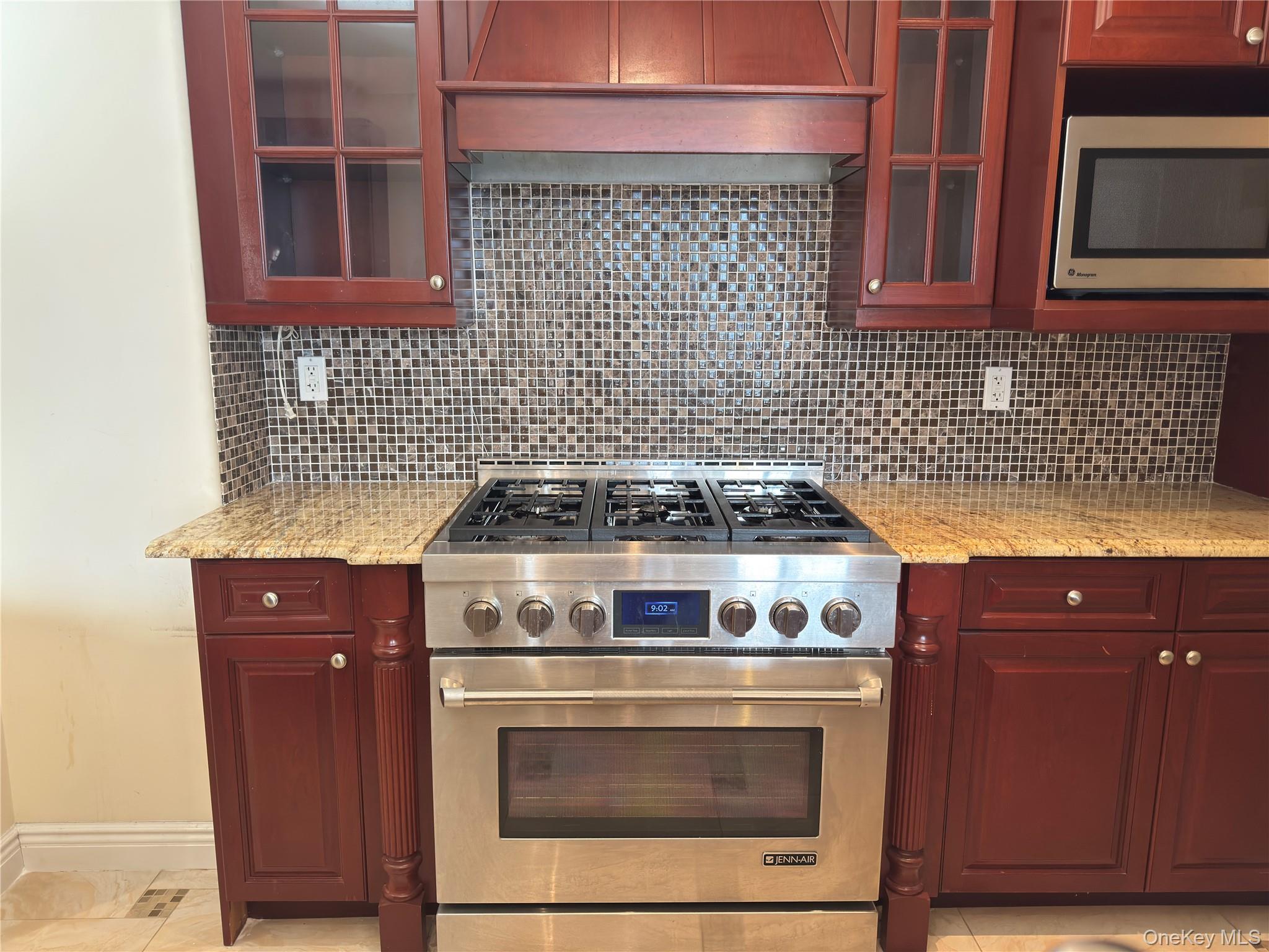 #4 photo, 6336 99th Street, קווינס Rego Park , NY 11374