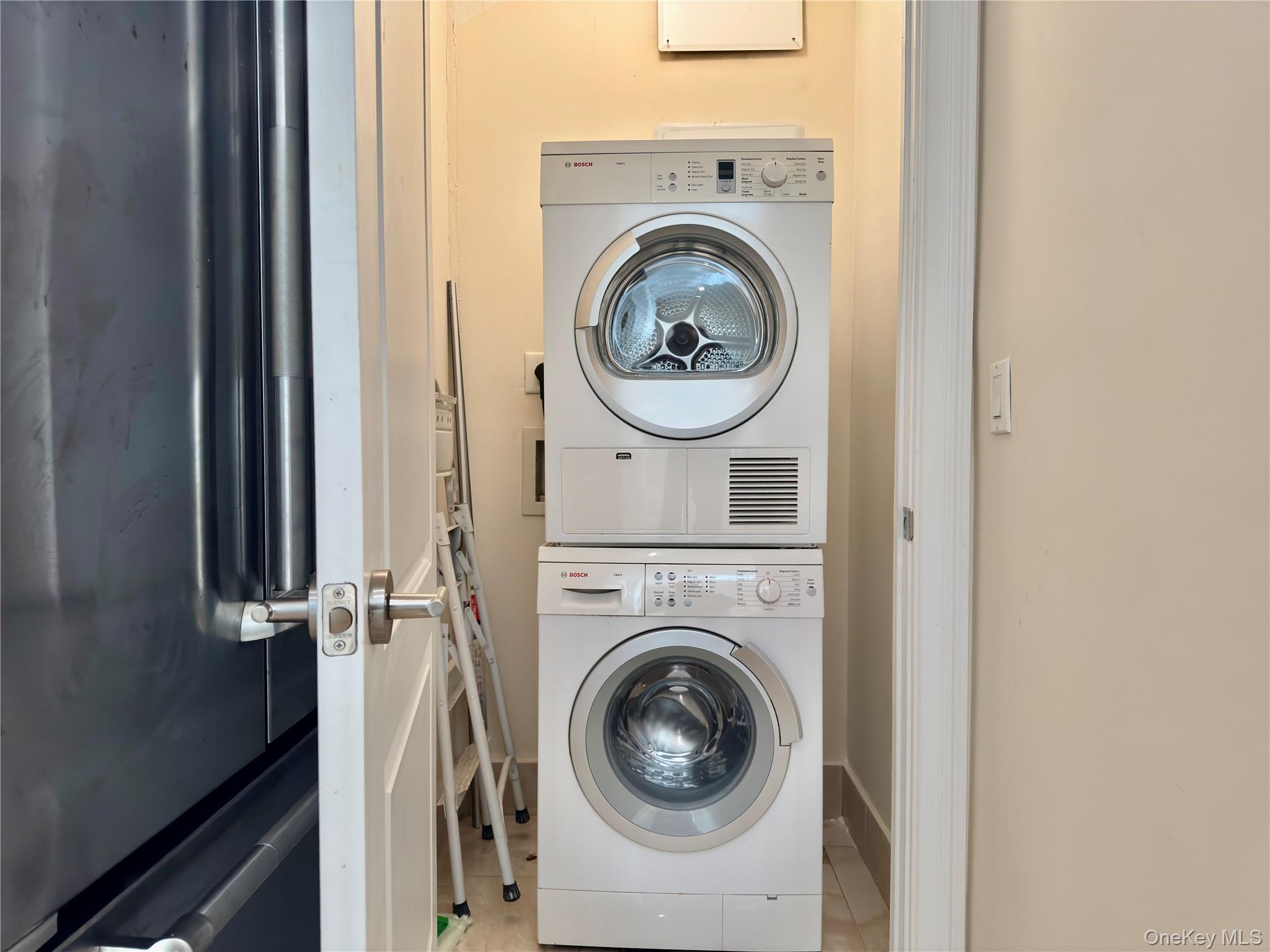 #6 photo, 6336 99th Street, קווינס Rego Park , NY 11374