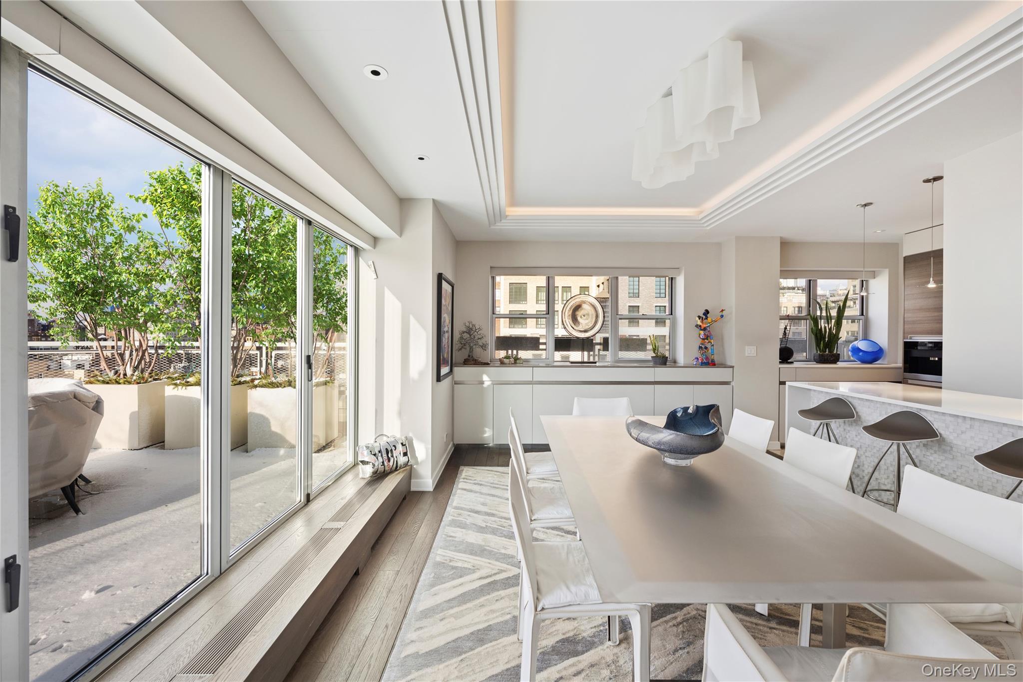 #12 photo, 2 Fifth Avenue, New York (Manhattan) , NY 10011