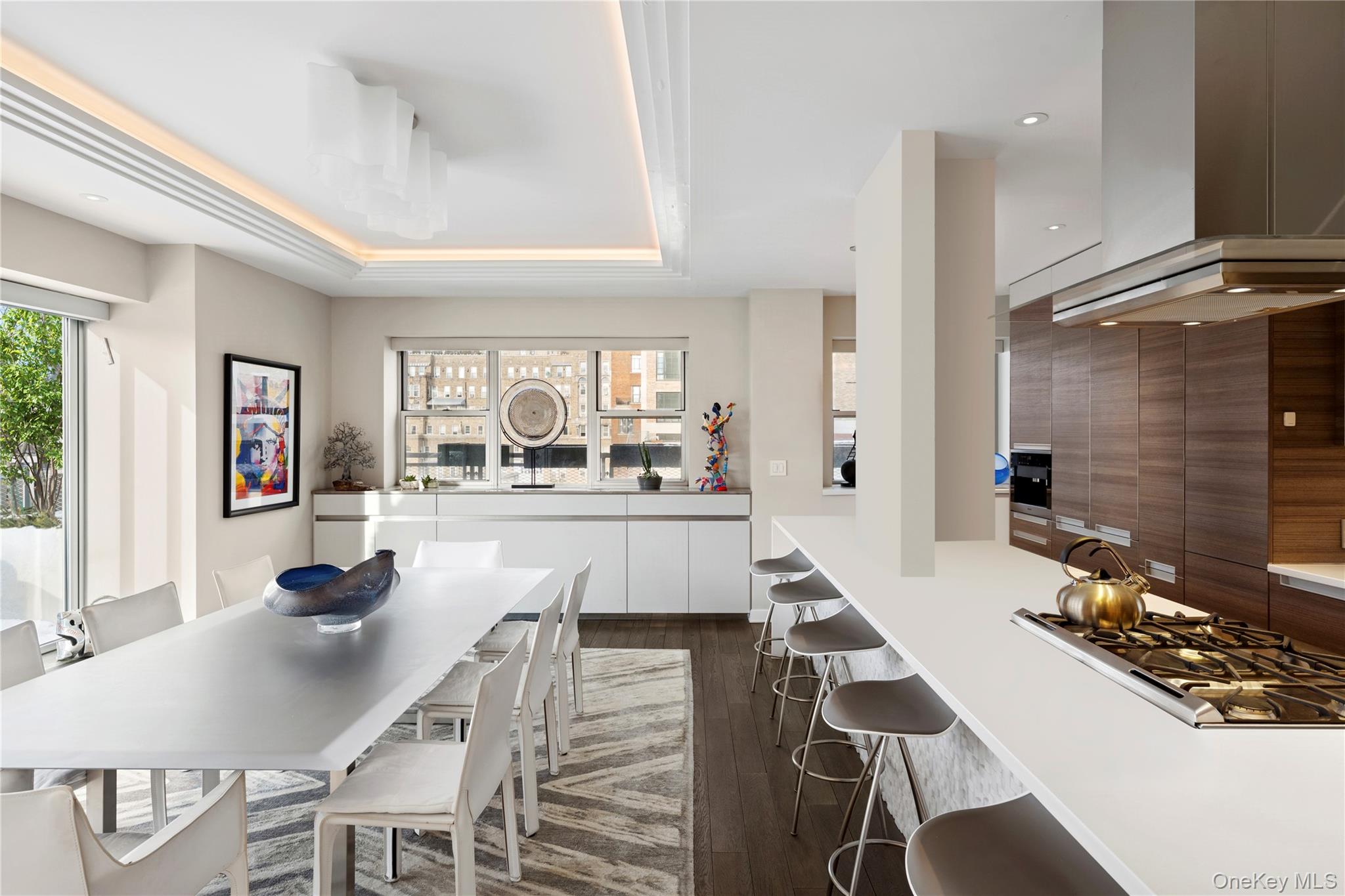 #13 photo, 2 Fifth Avenue, New York (Manhattan) , NY 10011