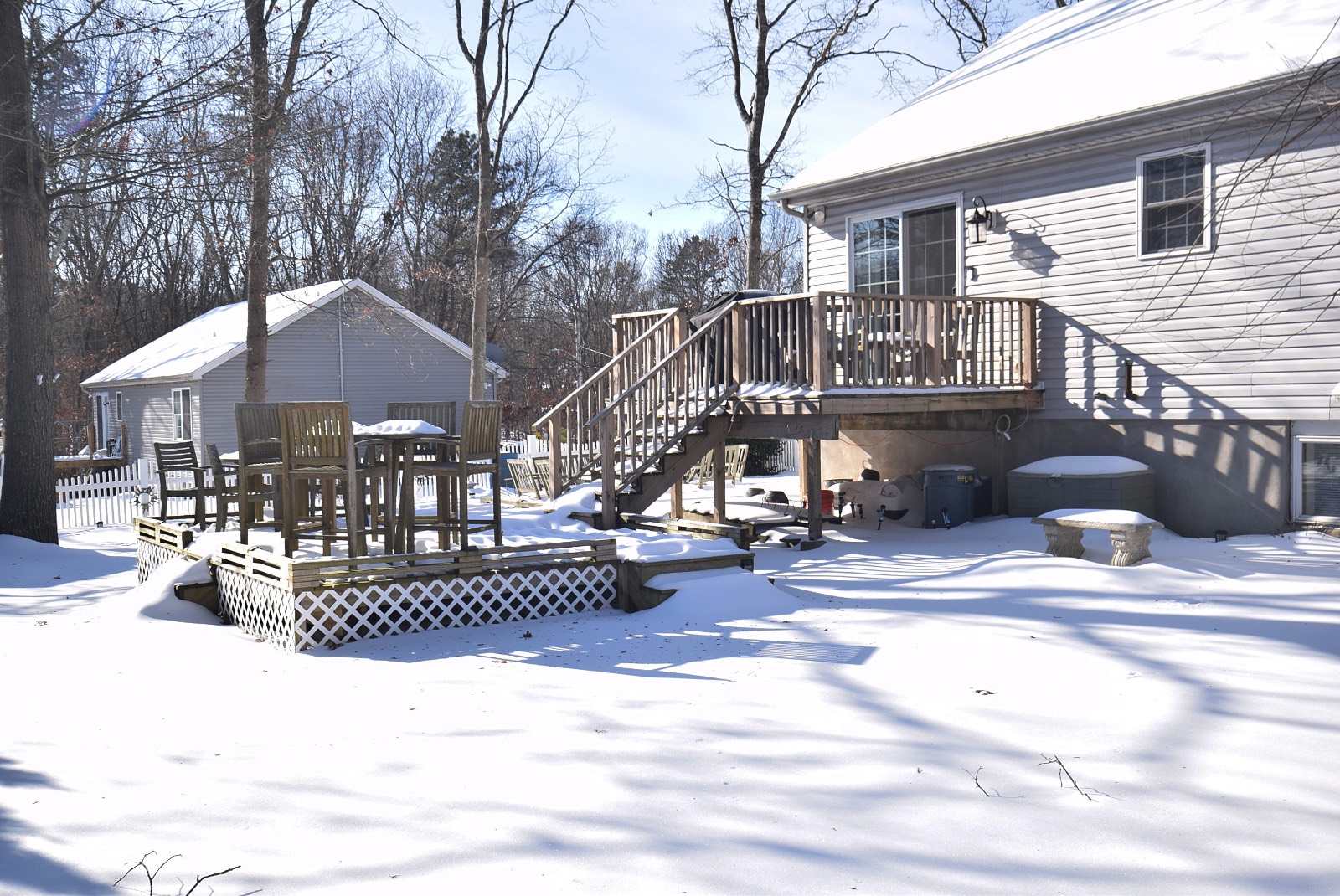 #20 photo, 125 Dana, سوفولك Mastic , NY 11950