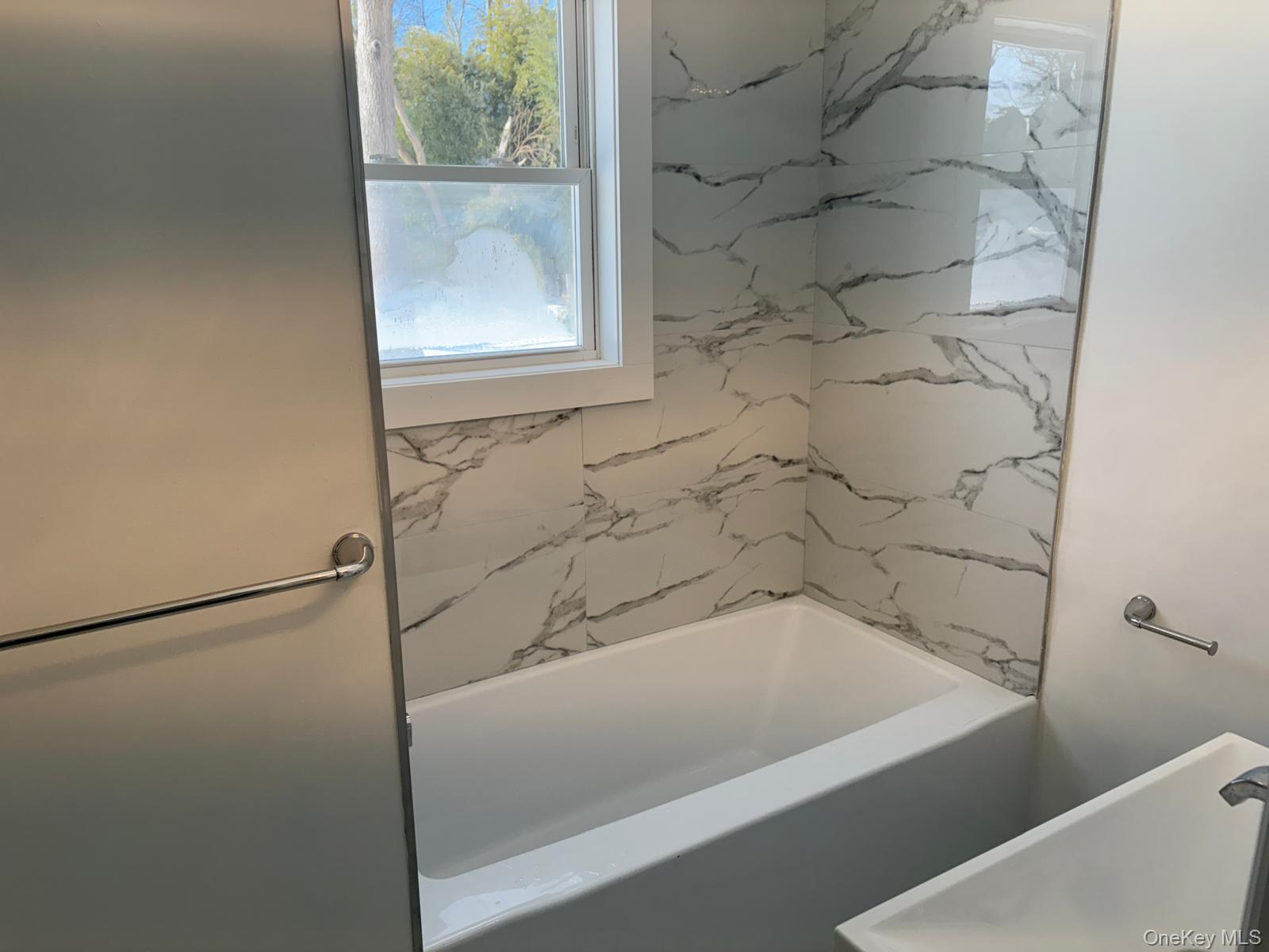 #8 photo, 10 Dourland Road, Medford , NY 11763