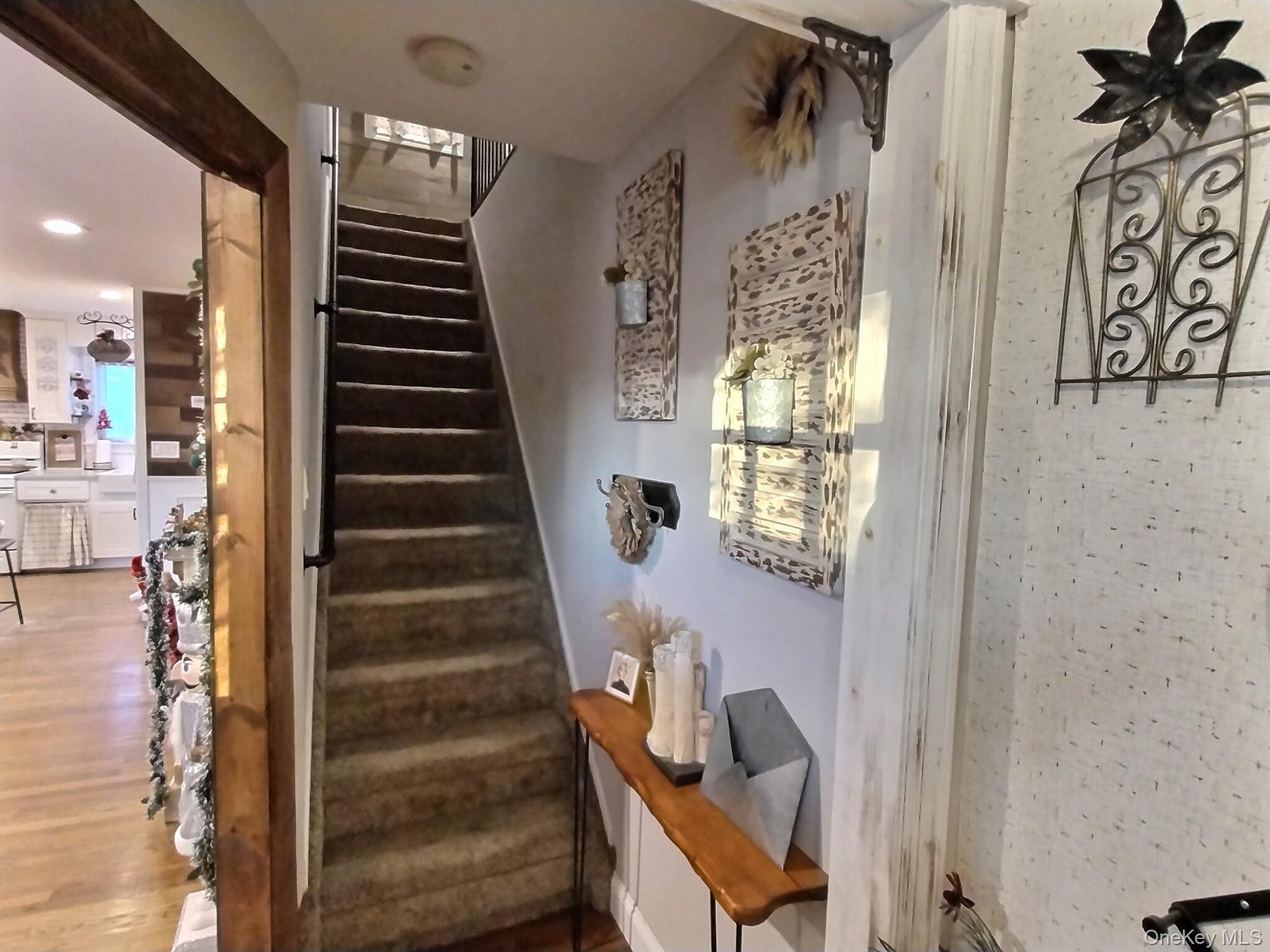 #20 photo, 166 Daniel Road, Massapequa , NY 11758