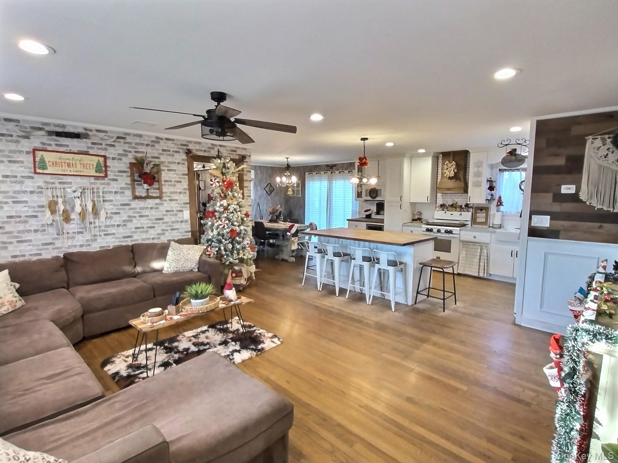 #6 photo, 166 Daniel Road, Massapequa , NY 11758