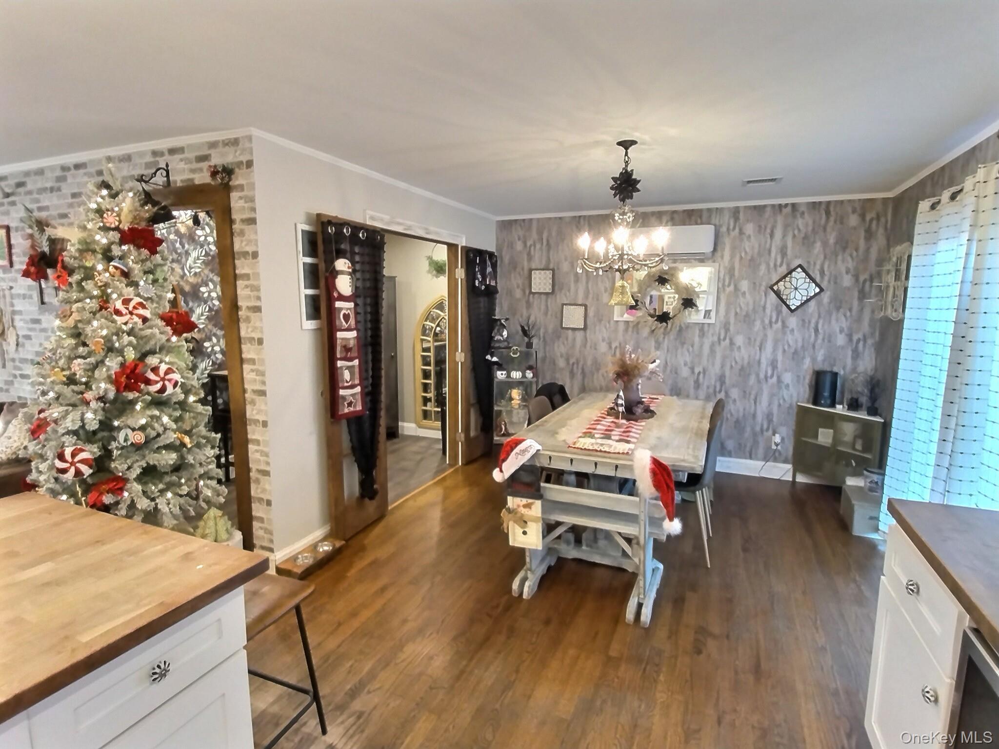 #9 photo, 166 Daniel Road, Massapequa , NY 11758