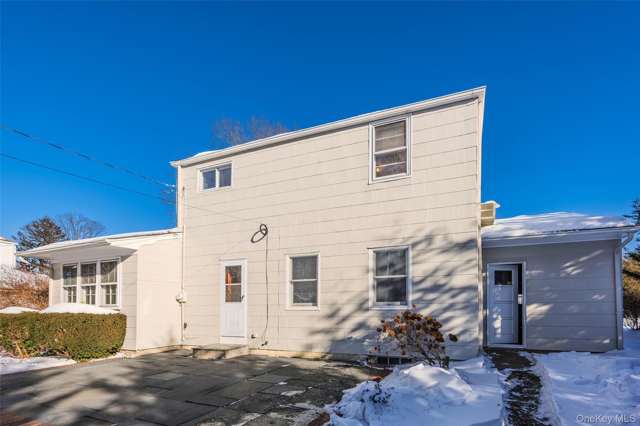 #2 photo, 79 Appletree Lane, Roslyn Heights , NY 11577