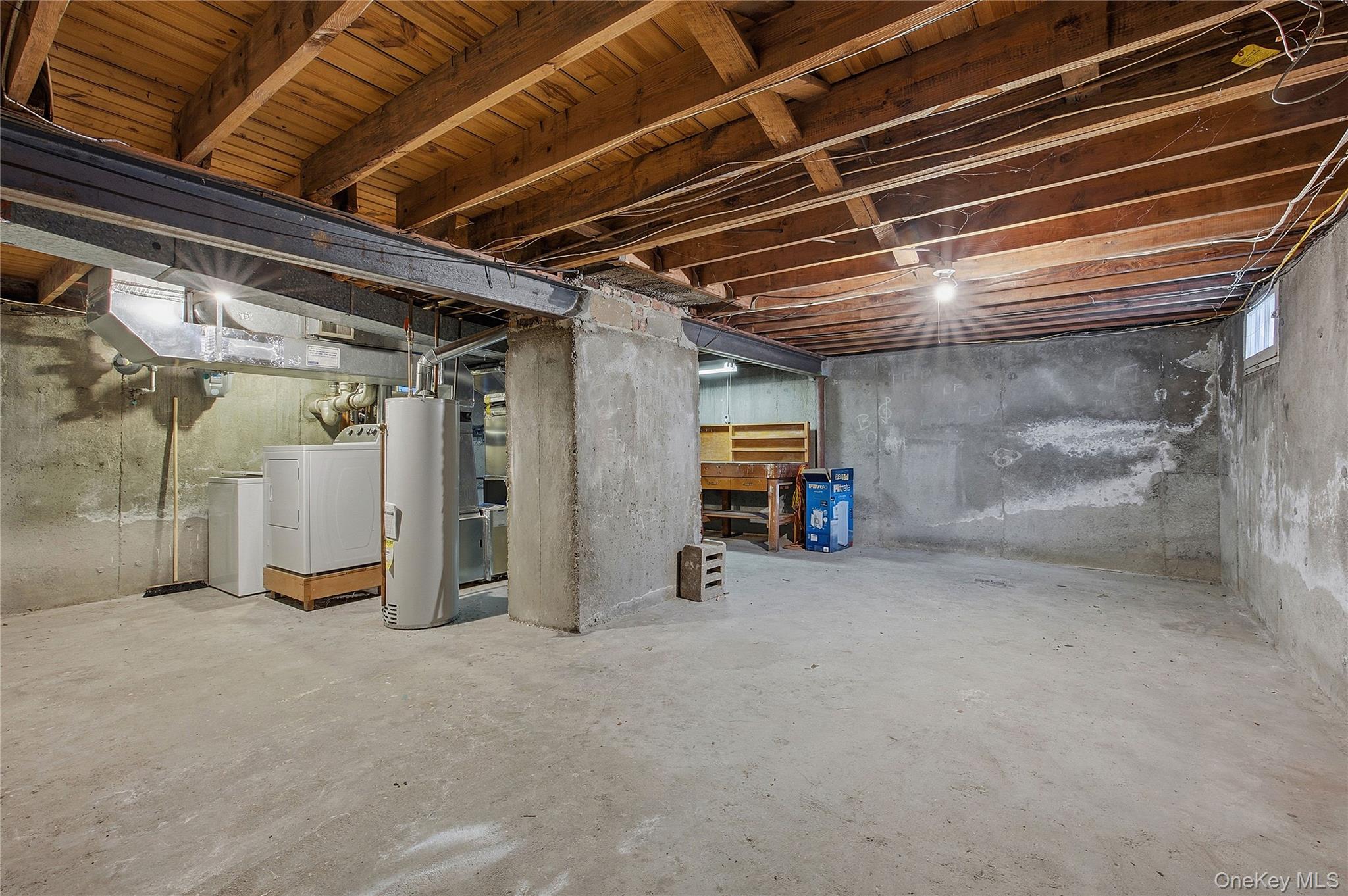 #20 photo, 79 Appletree Lane, Roslyn Heights , NY 11577