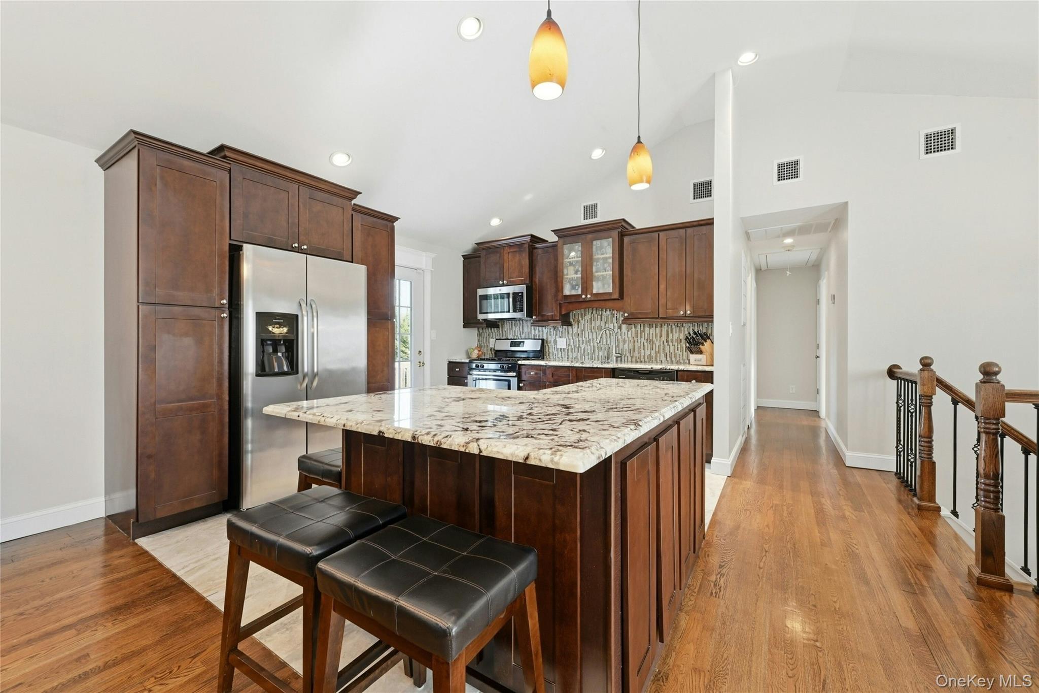 #11 photo, 4 Stell Lane, East Northport , NY 11731