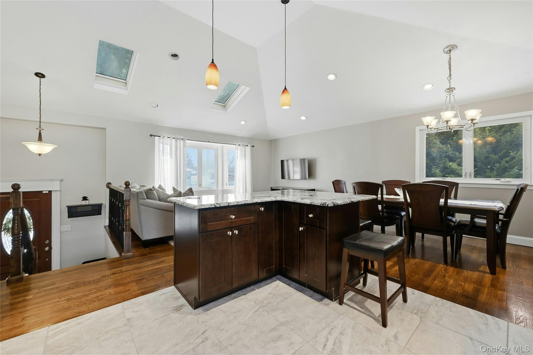 #12 photo, 4 Stell Lane, East Northport , NY 11731