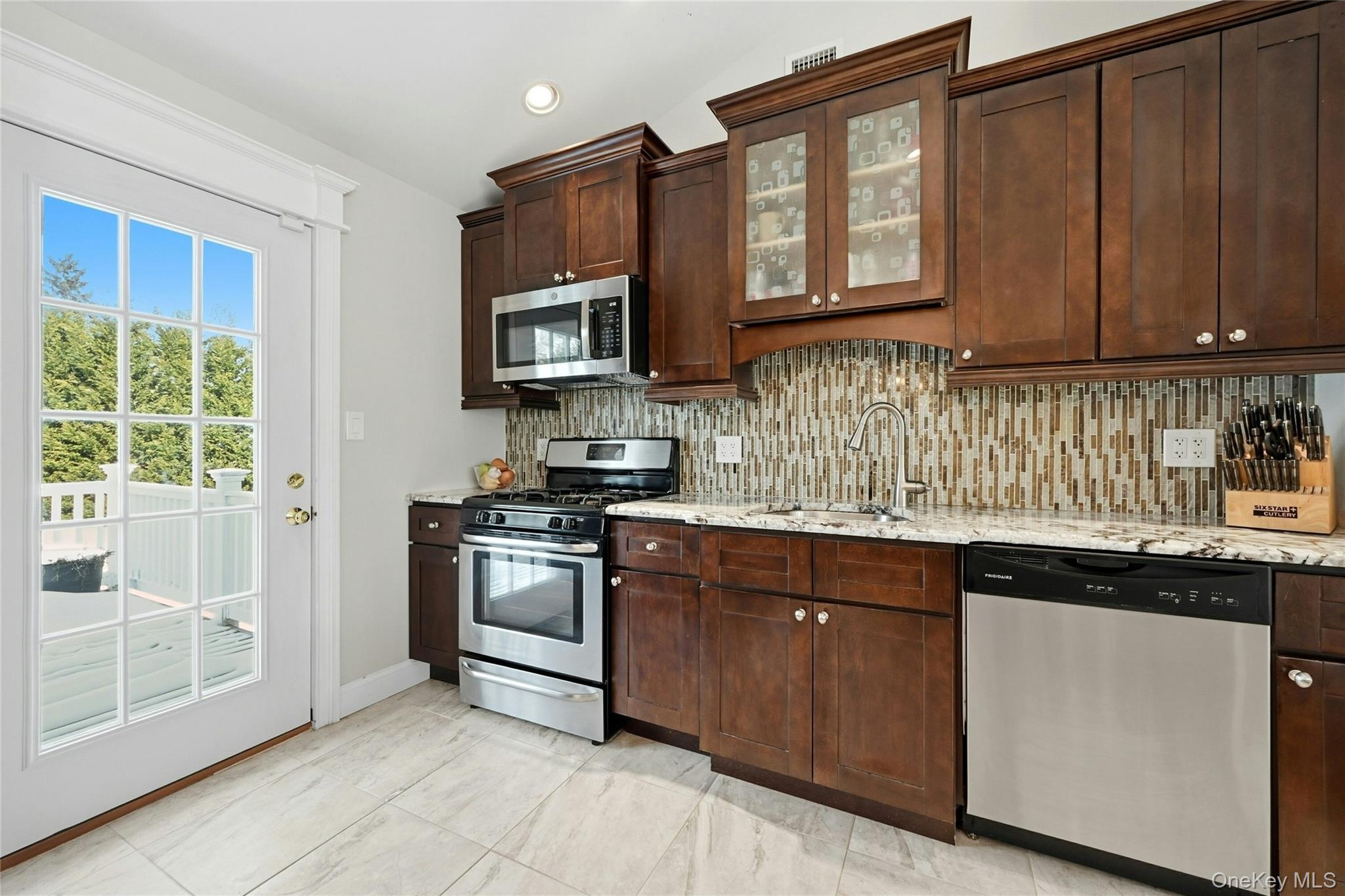 #13 photo, 4 Stell Lane, East Northport , NY 11731