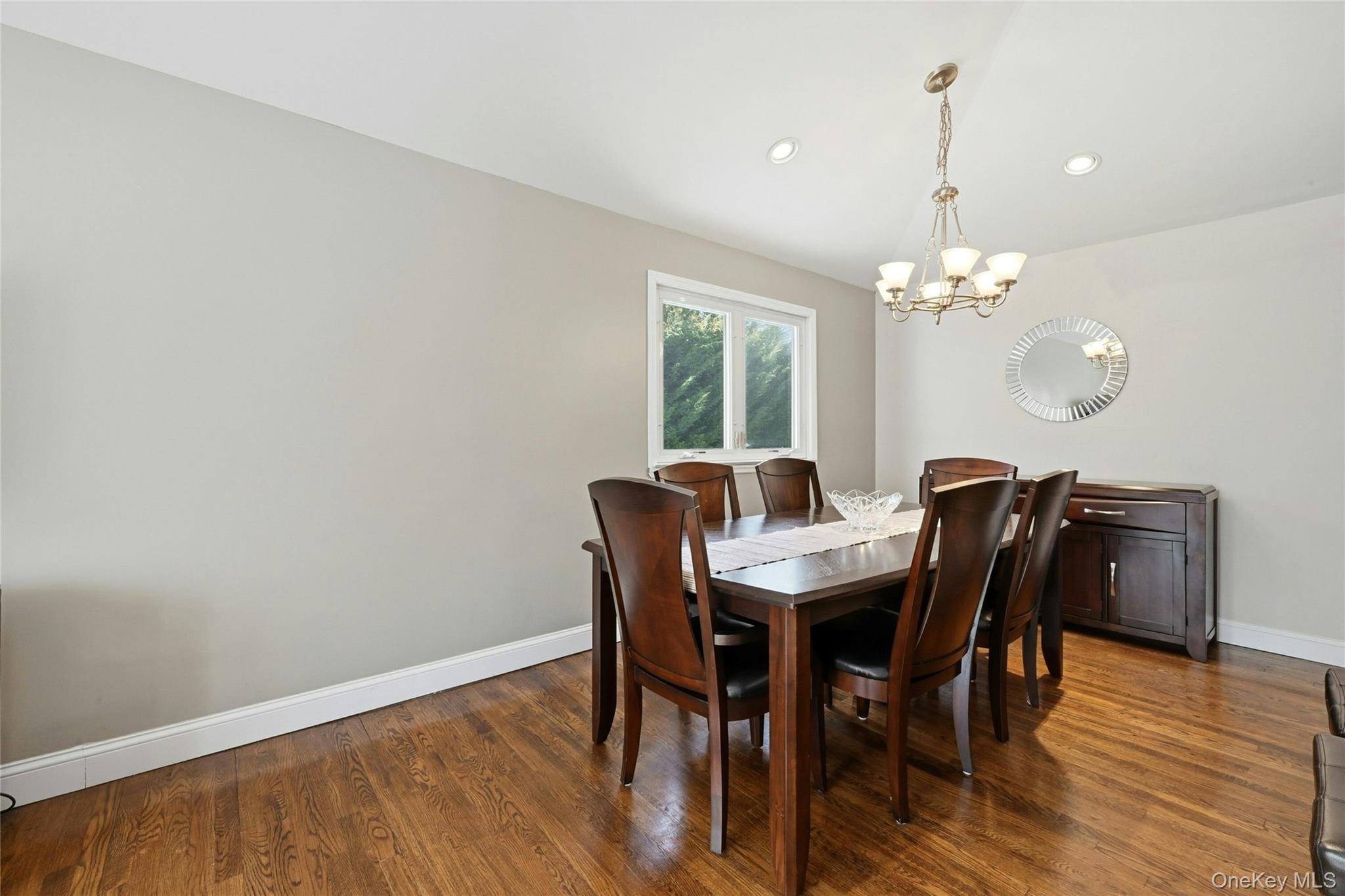 #14 photo, 4 Stell Lane, East Northport , NY 11731