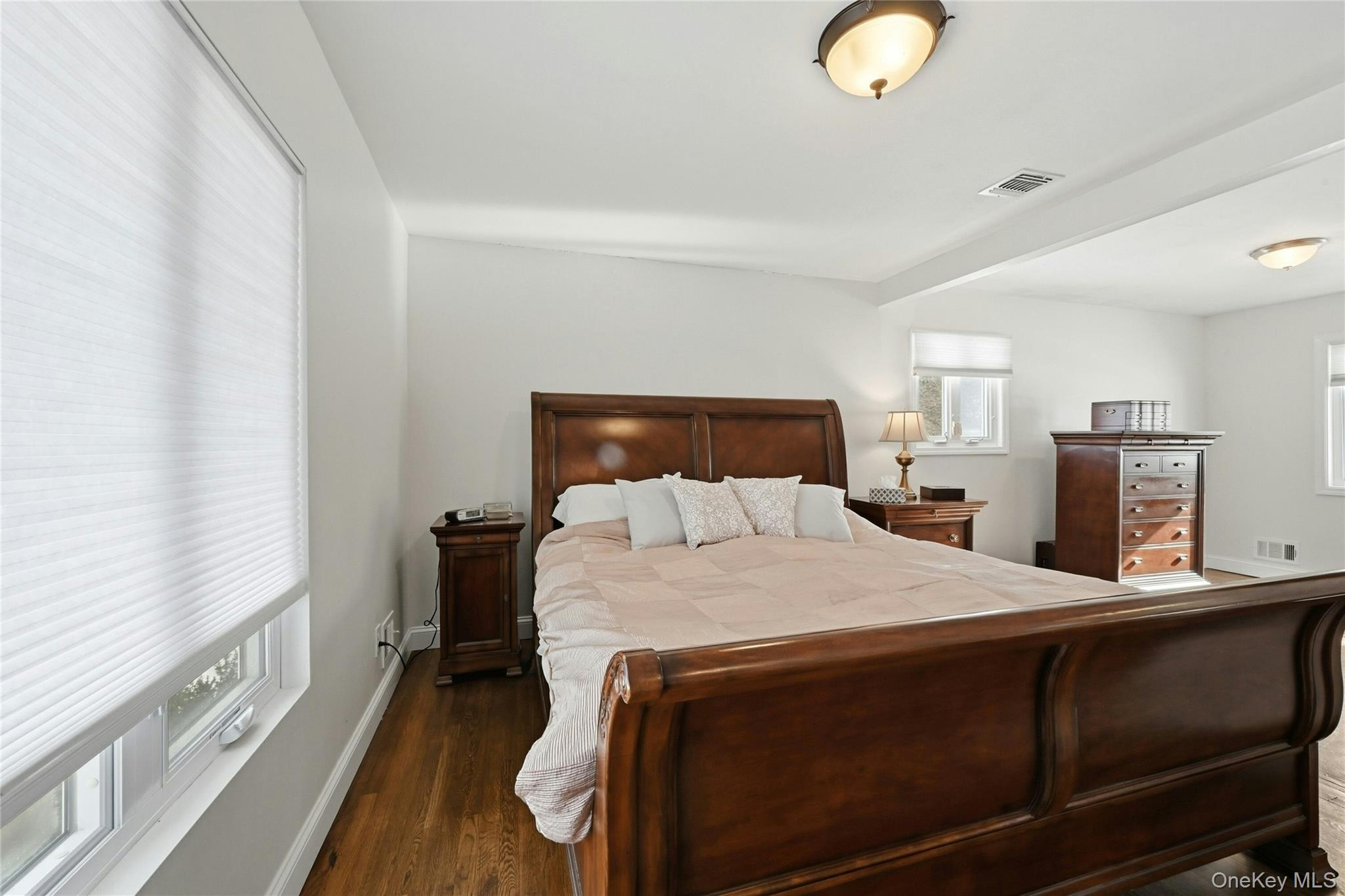 #18 photo, 4 Stell Lane, East Northport , NY 11731