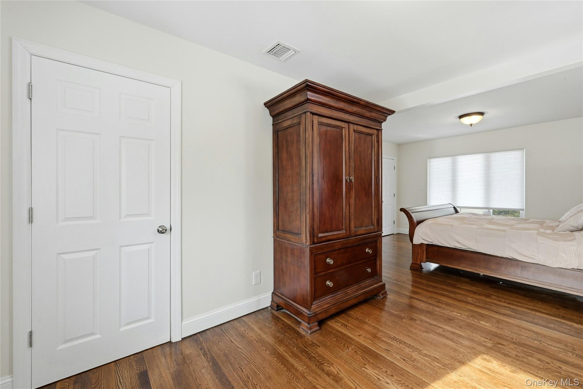 #19 photo, 4 Stell Lane, East Northport , NY 11731