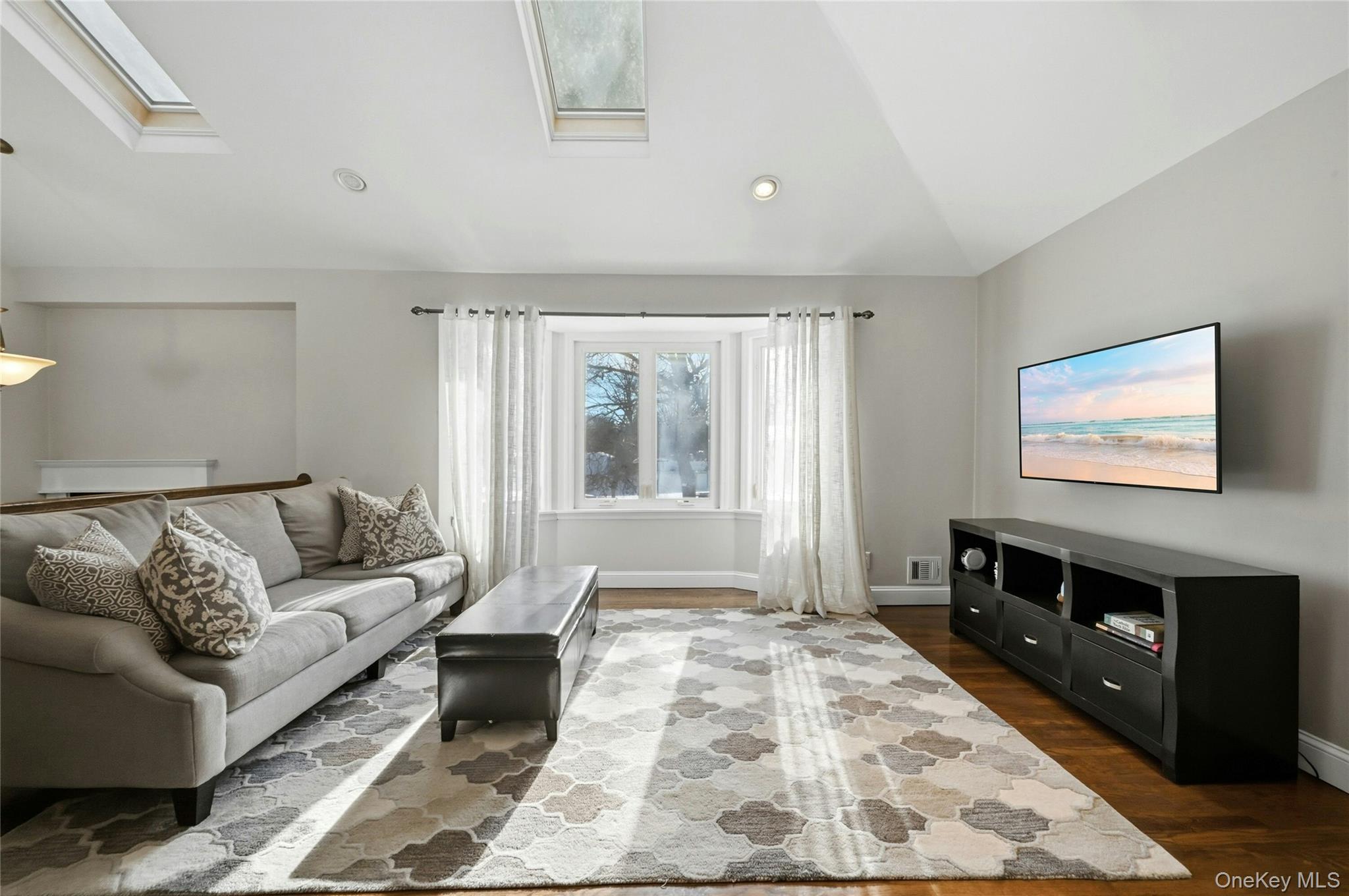 #9 photo, 4 Stell Lane, East Northport , NY 11731