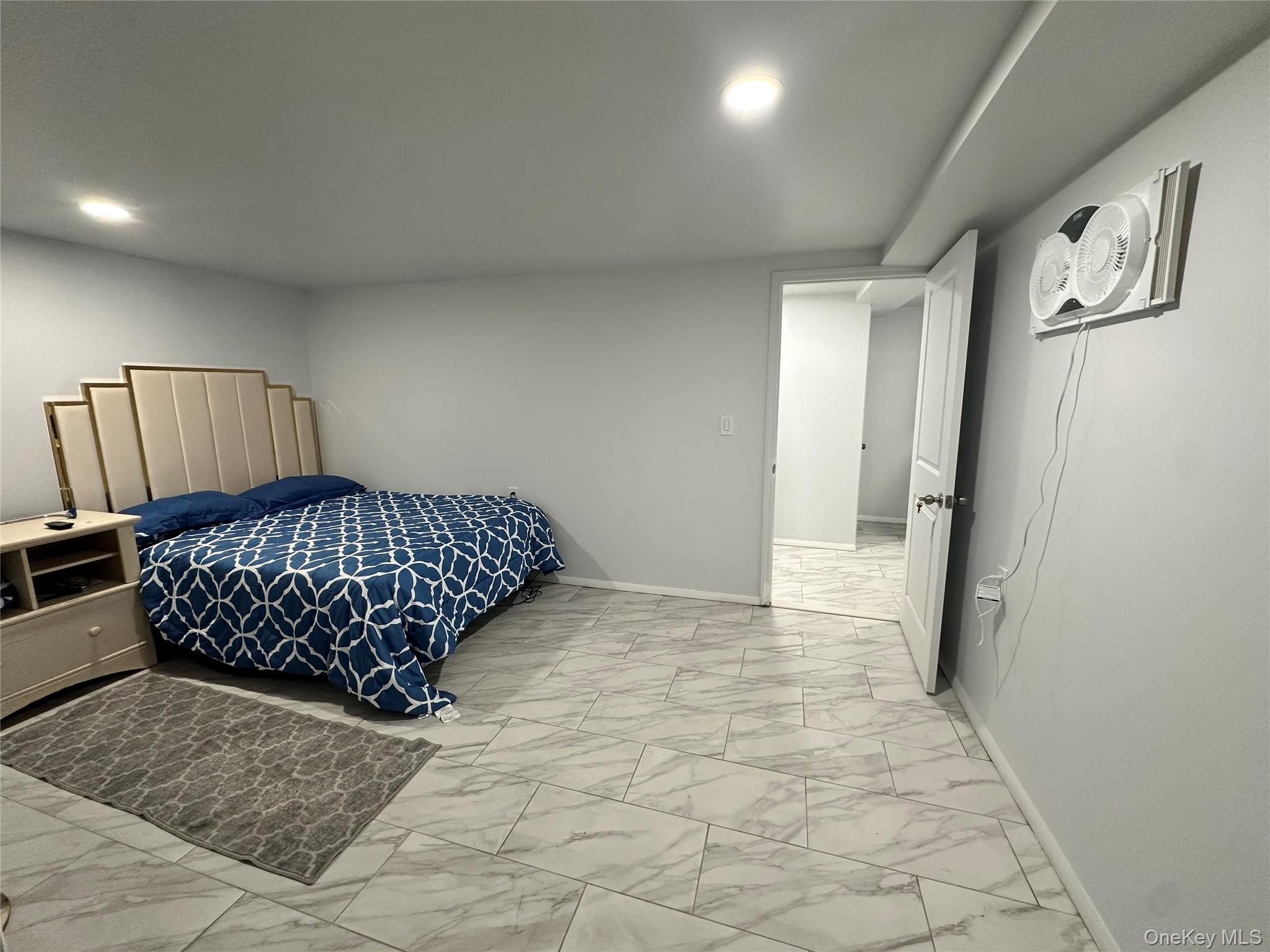 #7 photo, 245 Glenhill Avenue, Yonkers , NY 10701