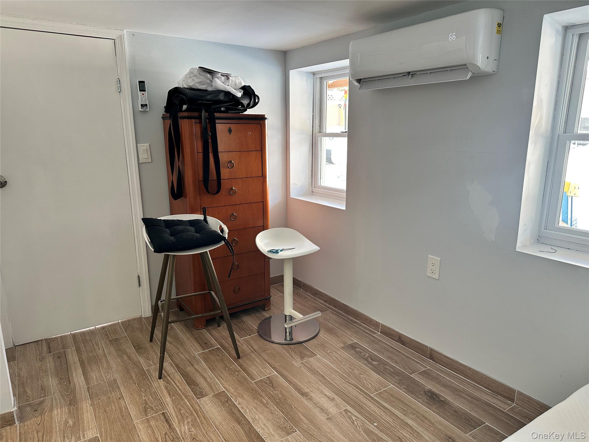 #2 photo, 245 Glenhill Avenue, Yonkers , NY 10701