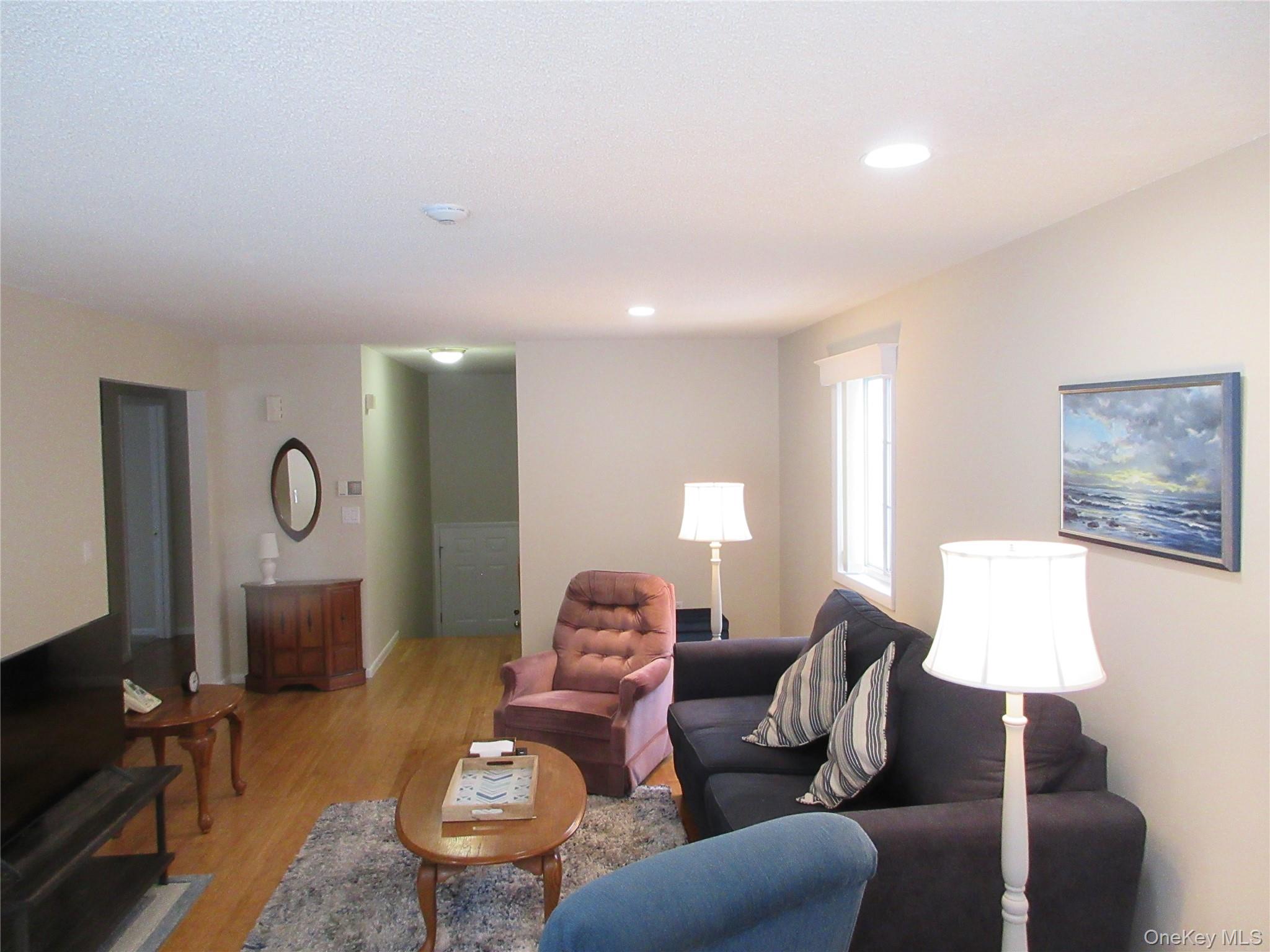 #10 photo, 3 Skyline Terrace, Nanuet , NY 10954