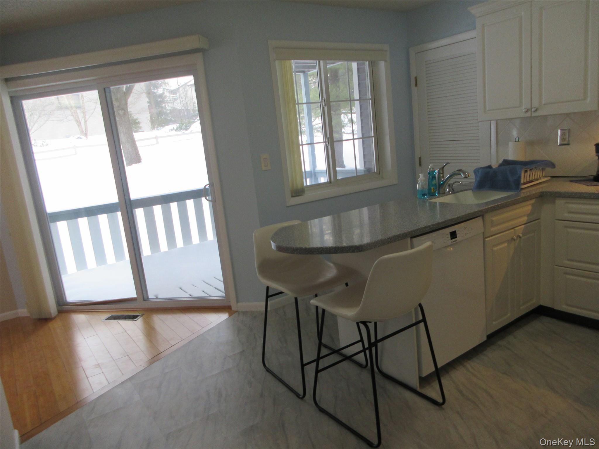 #4 photo, 3 Skyline Terrace, Nanuet , NY 10954