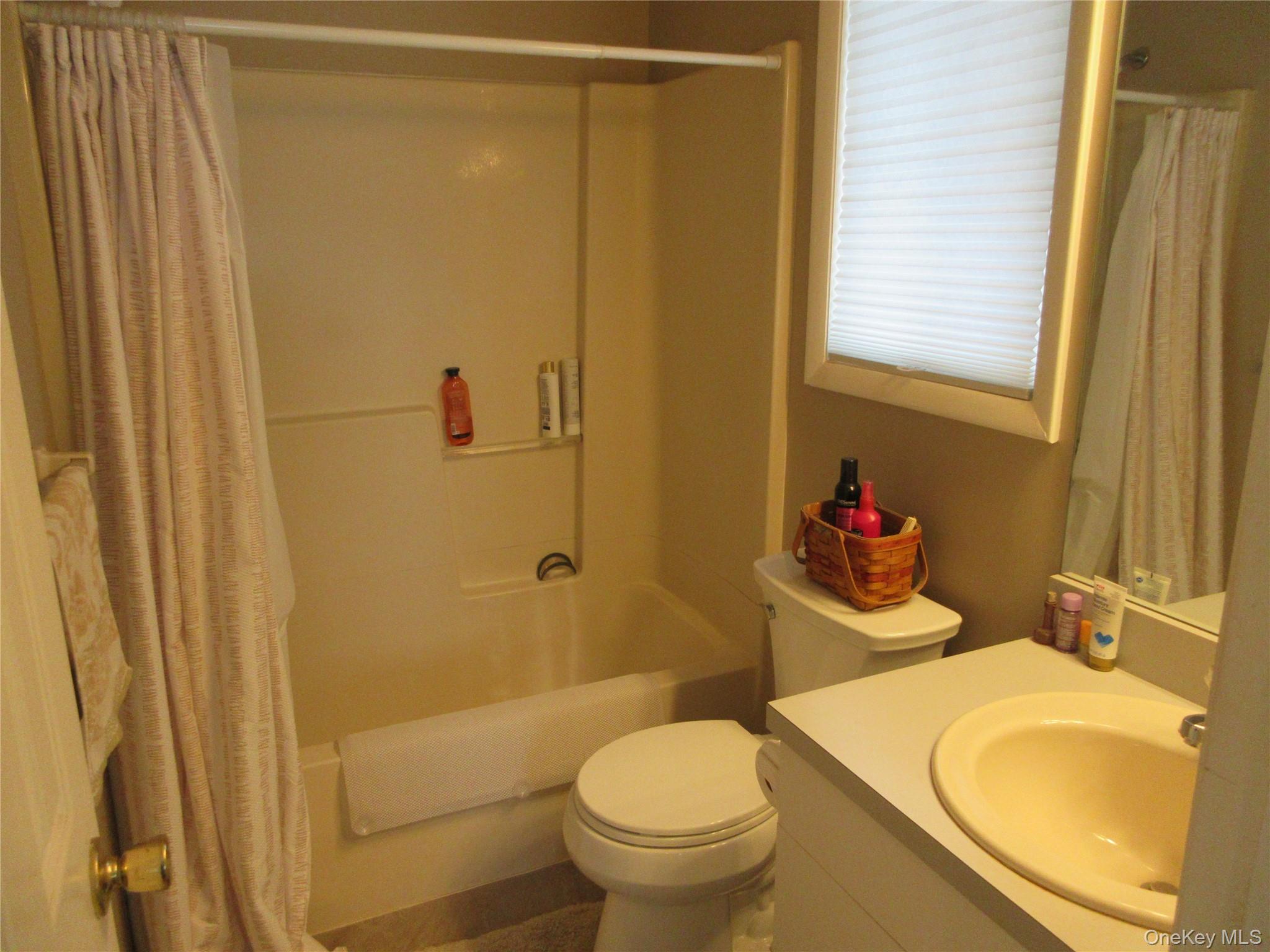 #20 photo, 2 Eagle Ridge Way, Nanuet , NY 10954