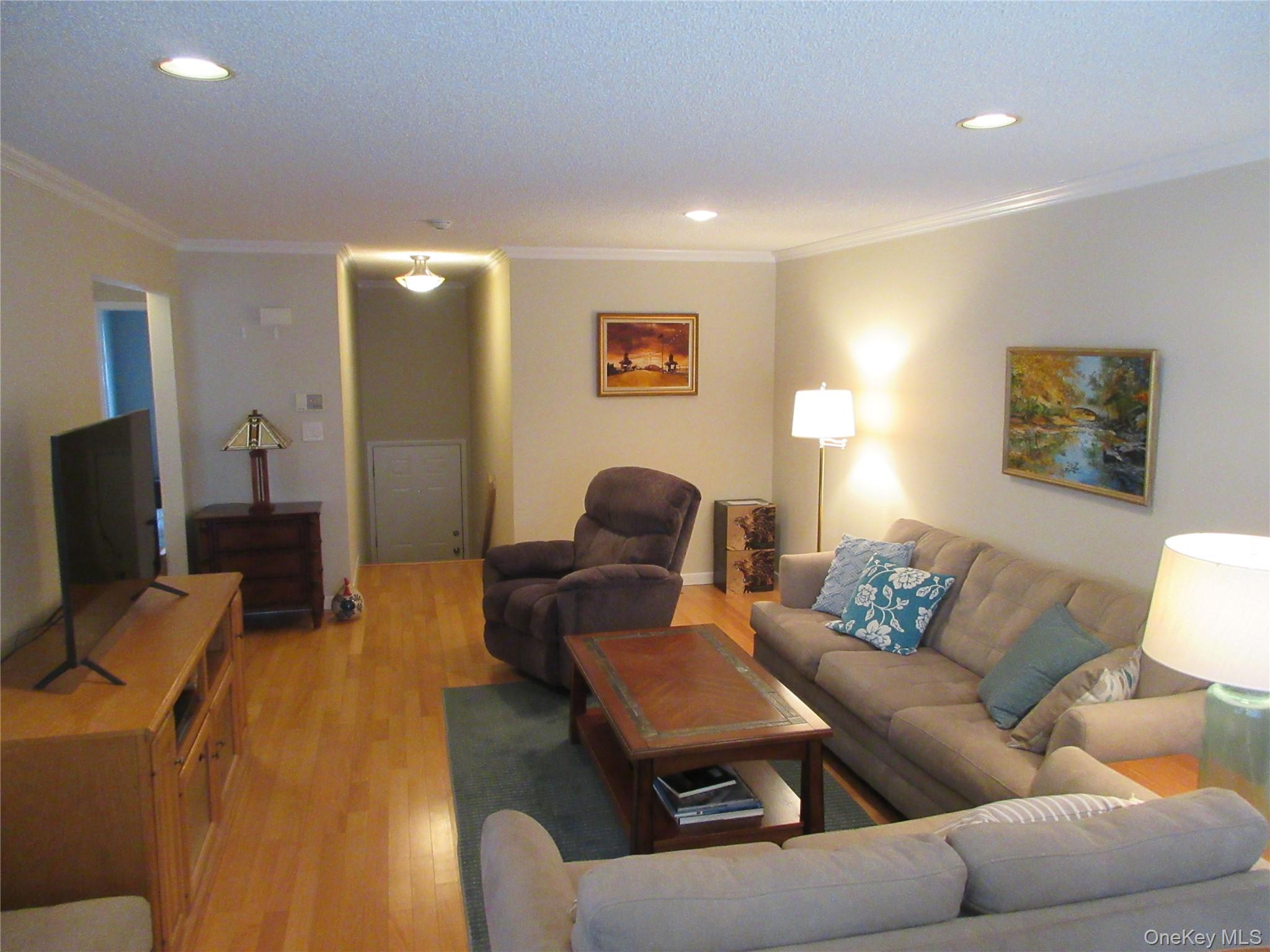 #7 photo, 2 Eagle Ridge Way, Nanuet , NY 10954