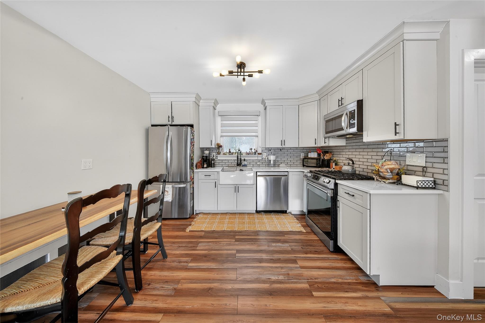 #15 photo, 1718 E Main Street, Mohegan Lake , NY 10547