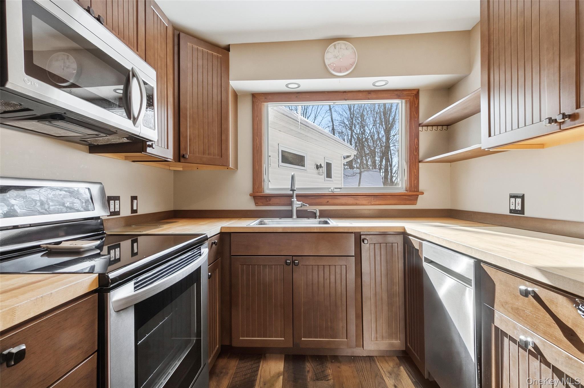 #11 photo, 19 Curry Road, Mahopac , NY 10541