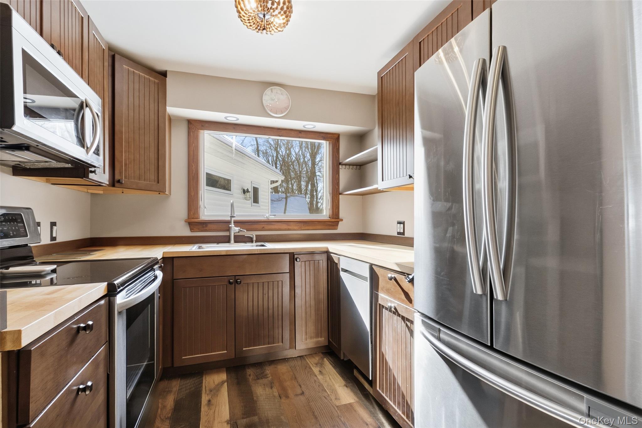 #13 photo, 19 Curry Road, Mahopac , NY 10541