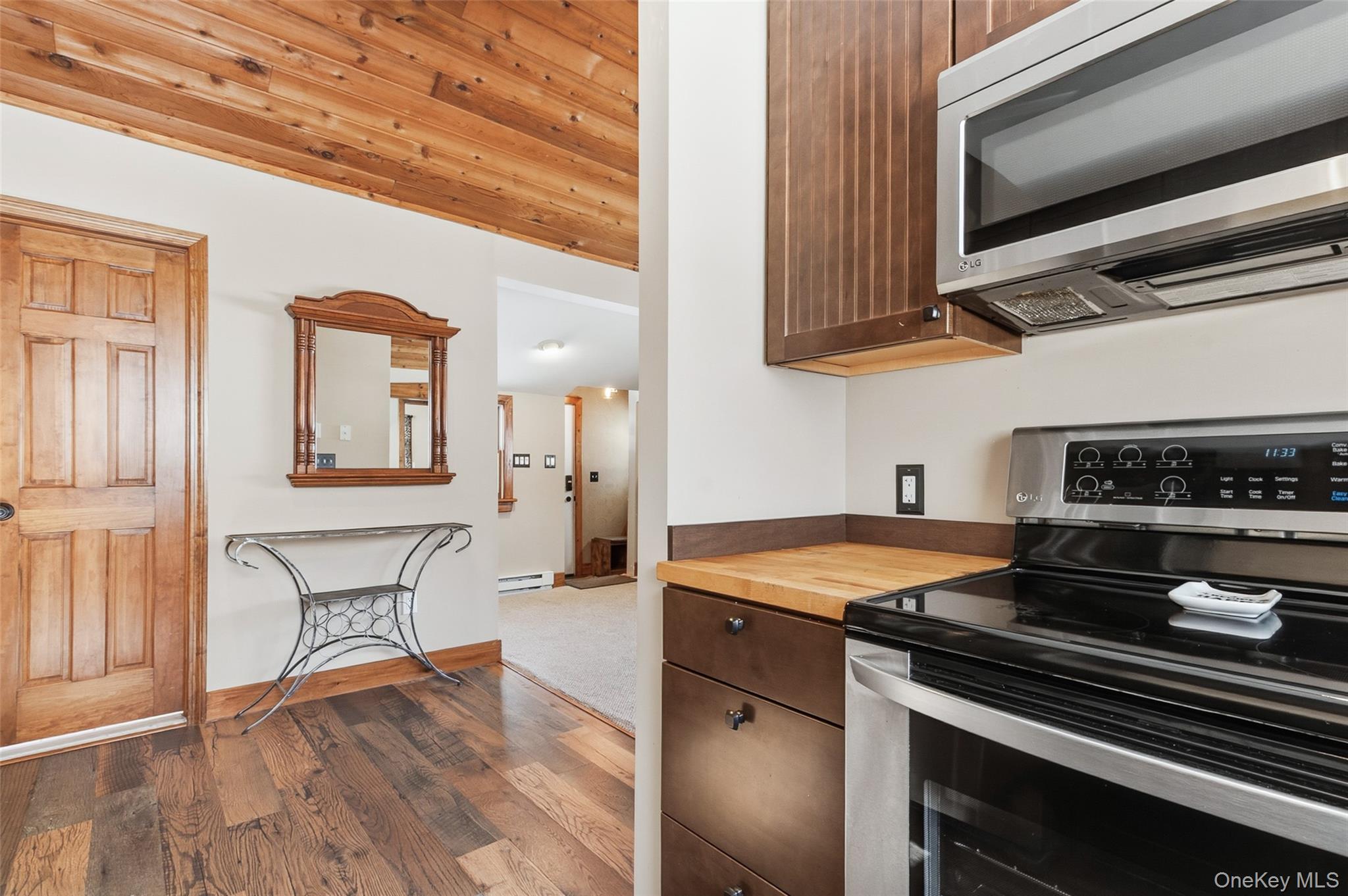 #16 photo, 19 Curry Road, Mahopac , NY 10541