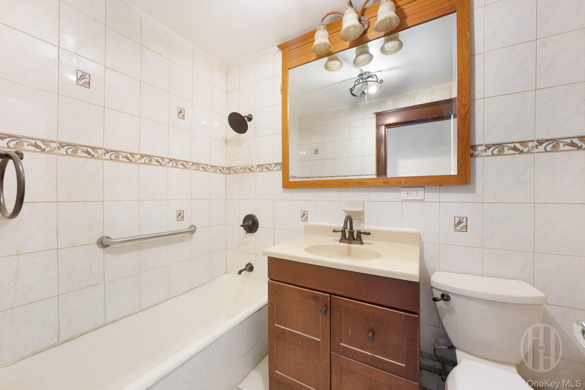 #12 photo, 27 Locust Avenue, New Rochelle , NY 10801