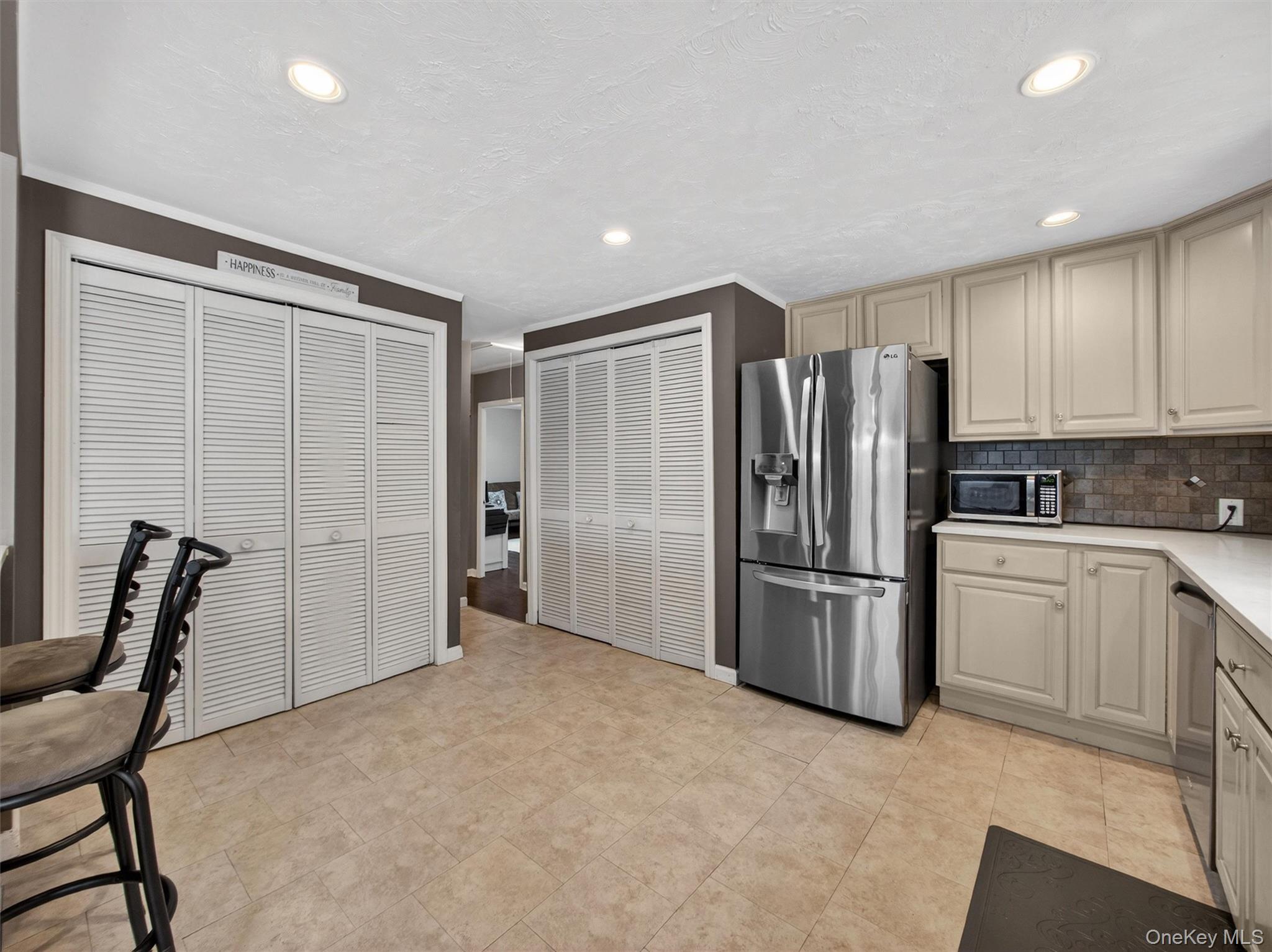 #18 photo, 7 Staubitz Avenue, Pearl River , NY 10965