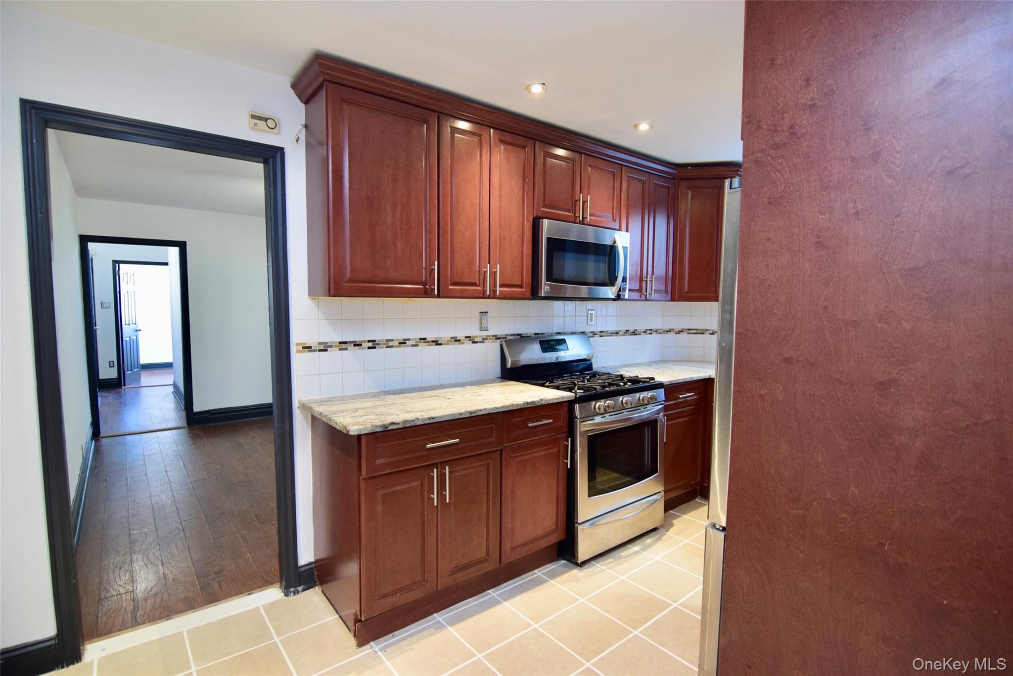 #14 photo, 4224 Edson Avenue, Bronx , NY 10466