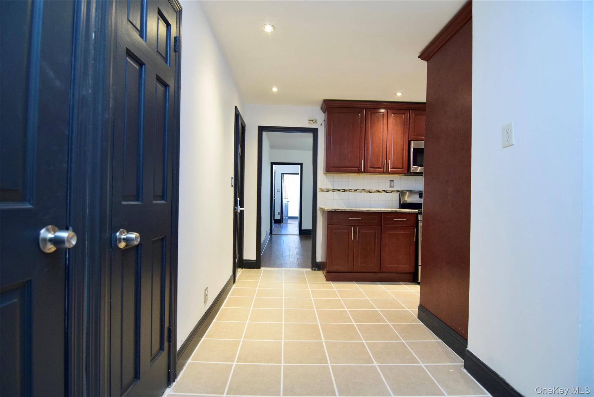 #16 photo, 4224 Edson Avenue, Bronx , NY 10466