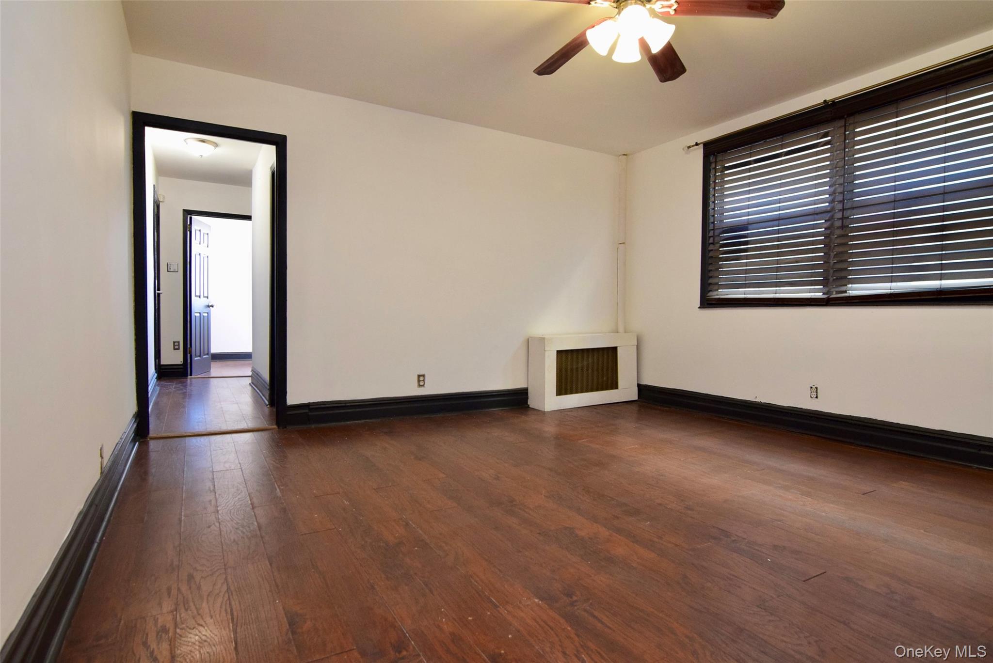 #6 photo, 4224 Edson Avenue, Bronx , NY 10466