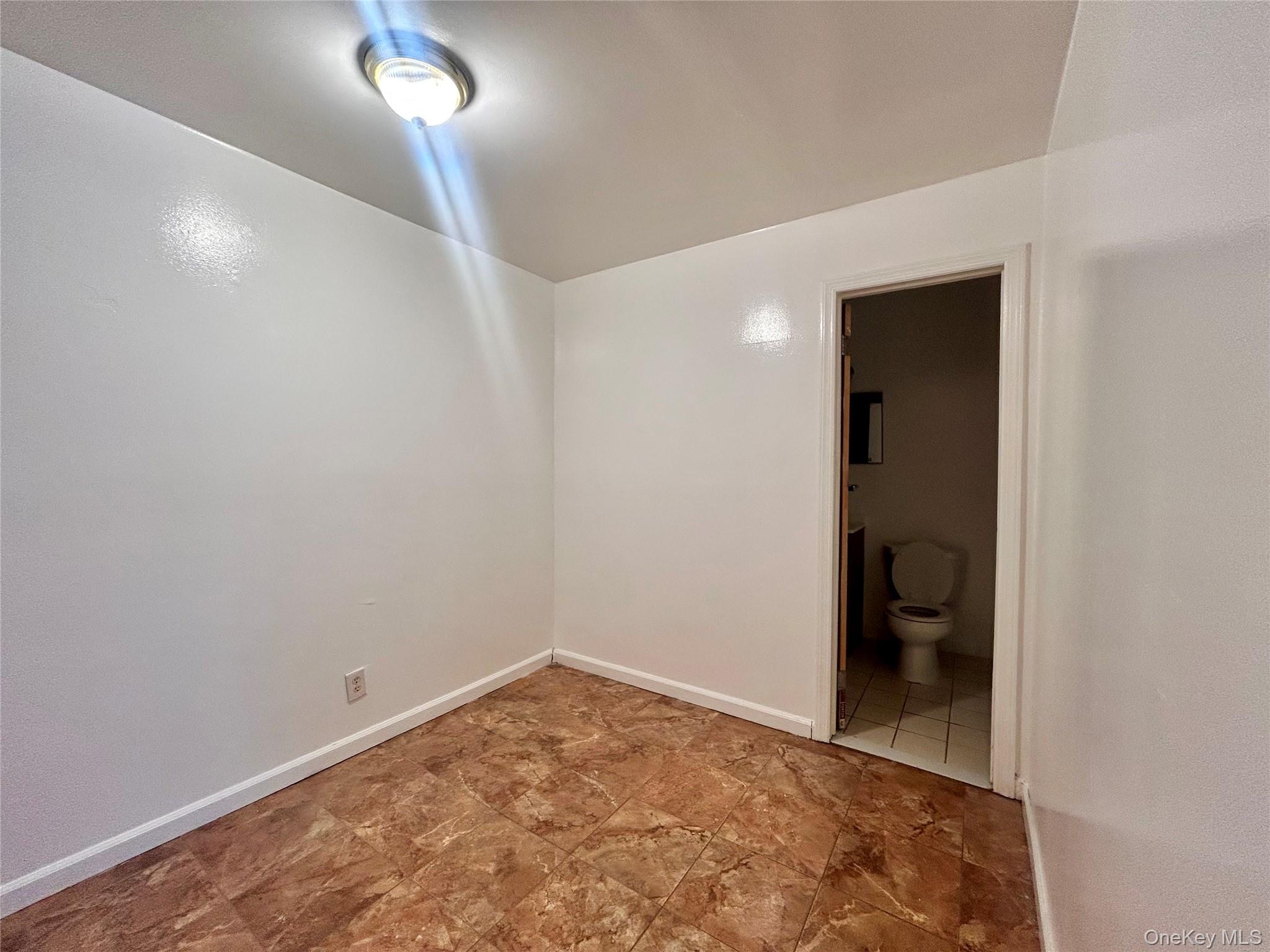 #6 photo, 9 Wyndover Woods Lane, White Plains , NY 10603