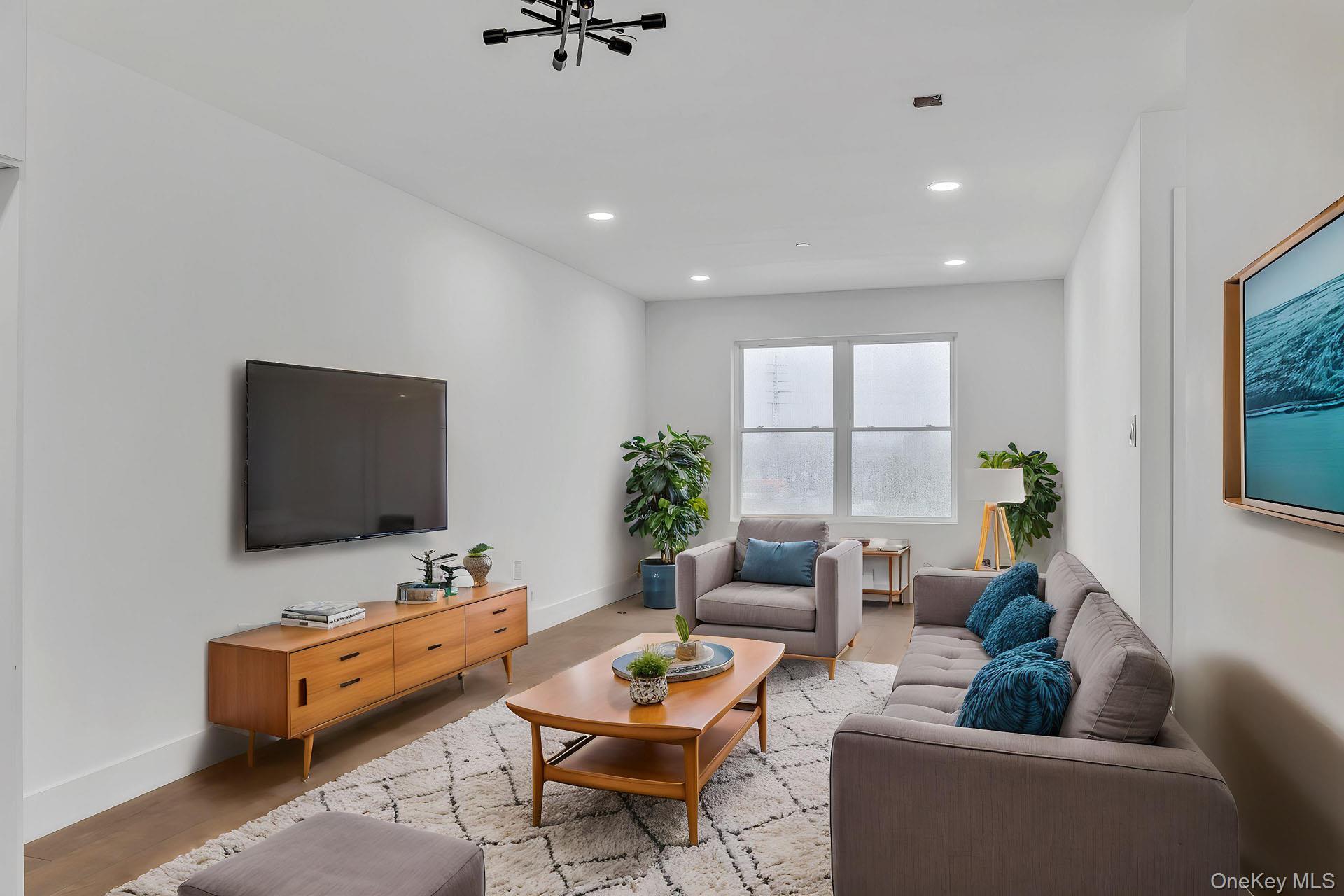 #1 photo, 74 Broadway, Нассау ‖ Freeport , NY 11520