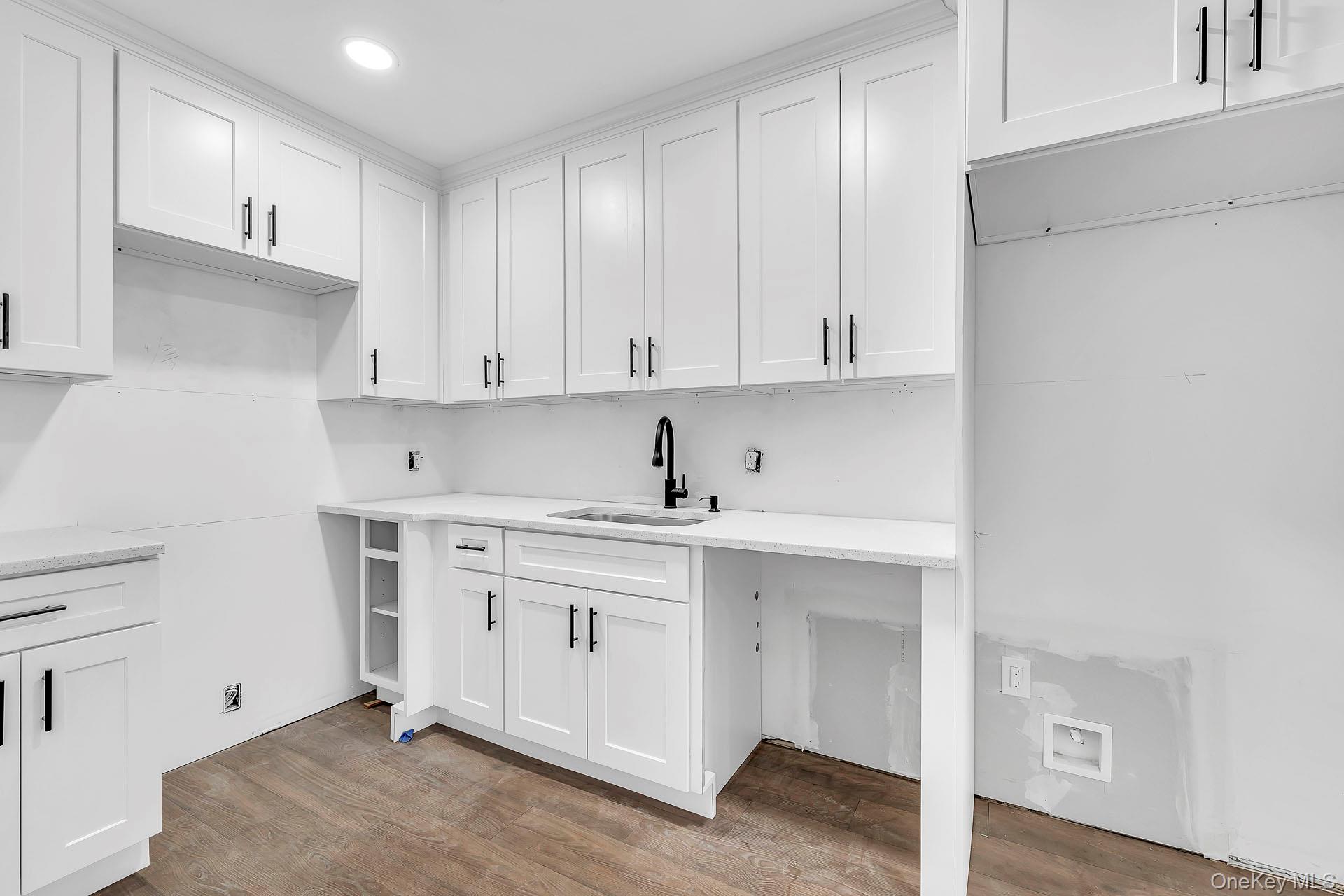 #4 photo, 74 Broadway, Нассау ‖ Freeport , NY 11520