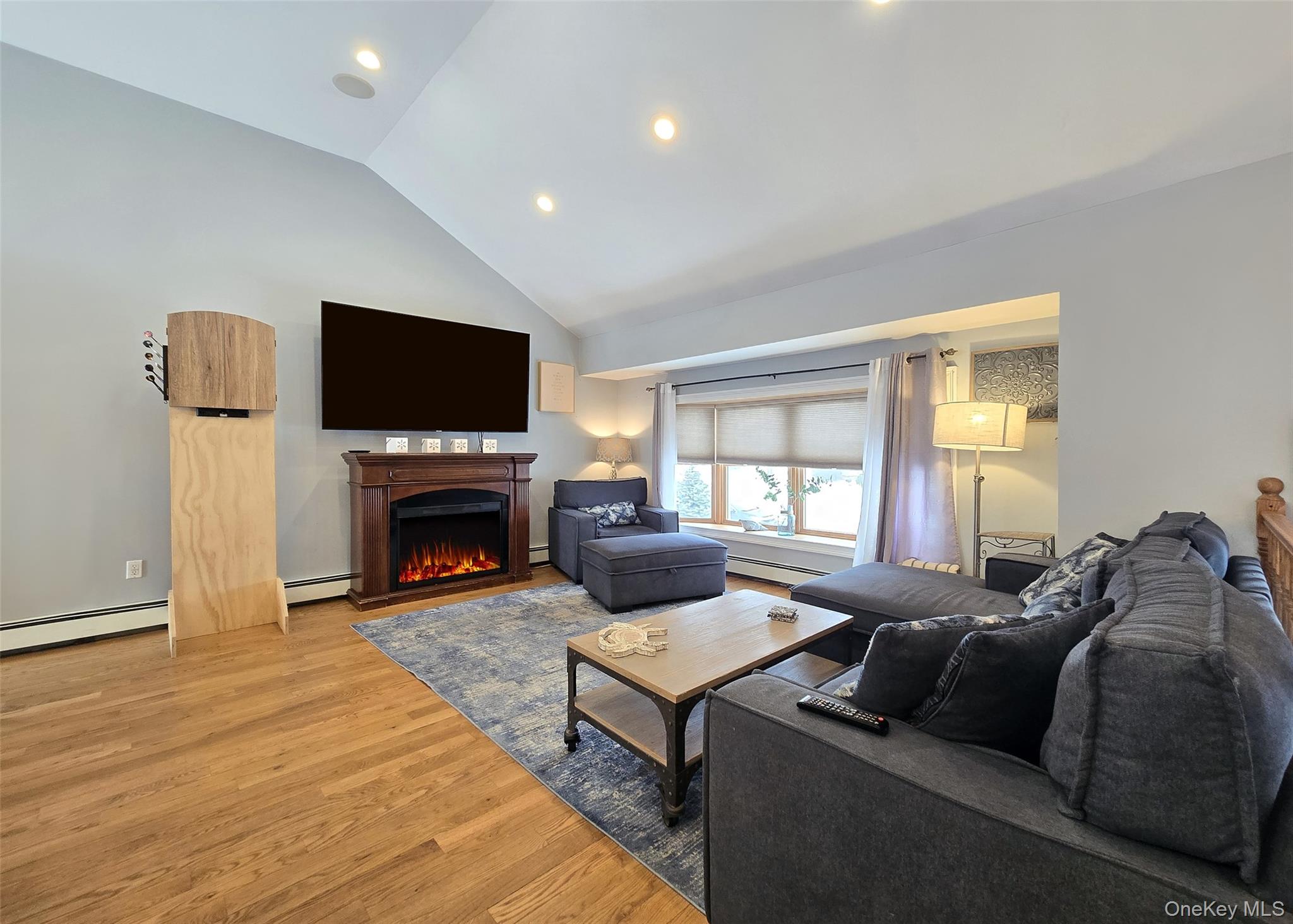 #13 photo, 46 Harvest Lane, Commack , NY 11725