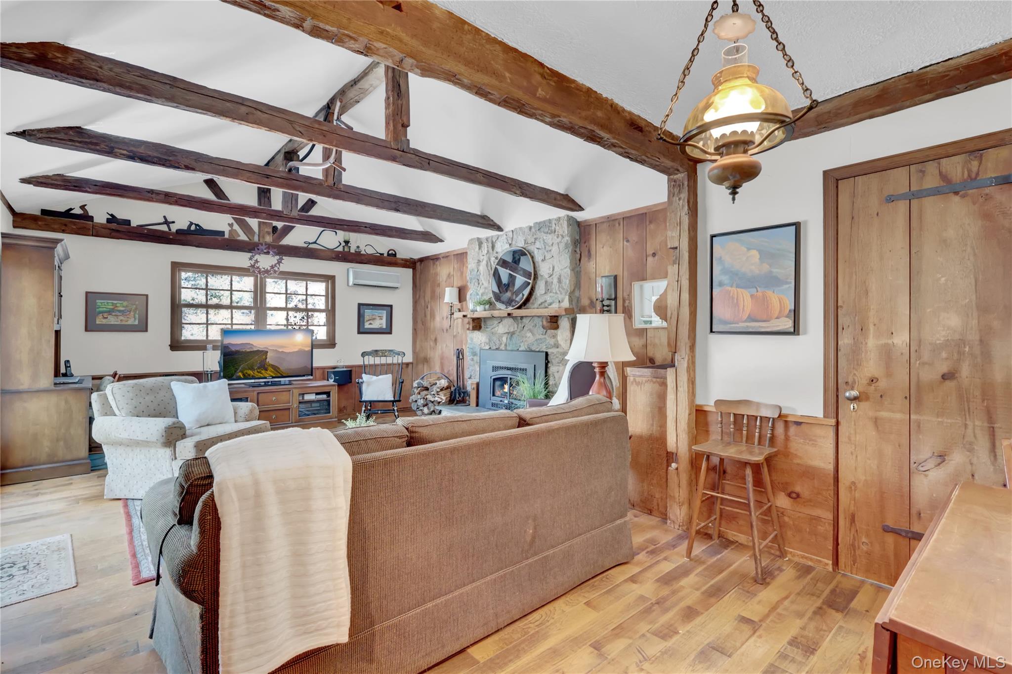 #13 photo, 5 Cedar Lane, Setauket , NY 11733